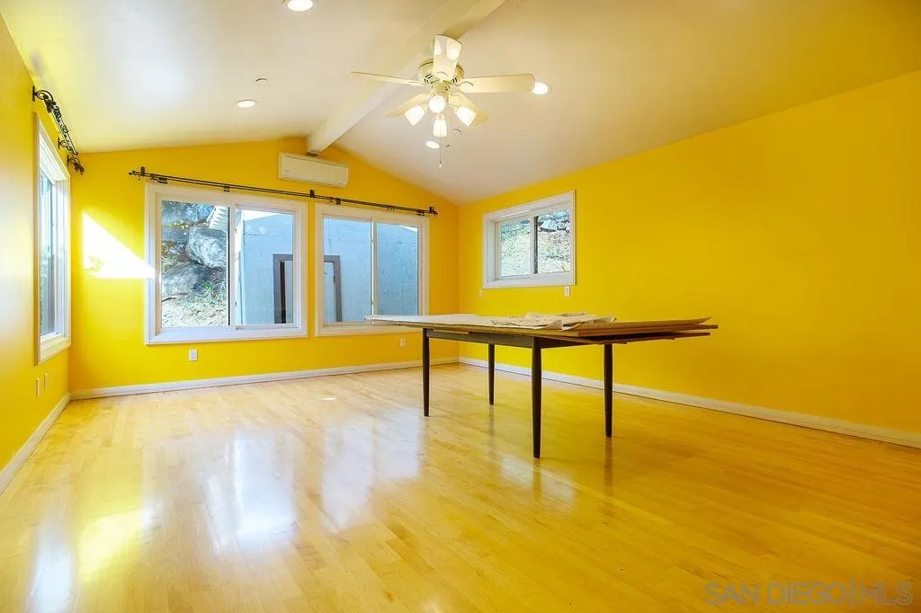 https://cdn.realtyfeed.com/cdn/127/260012251/46994a8febc4d0d76ad41c28fb7b98ad.webp