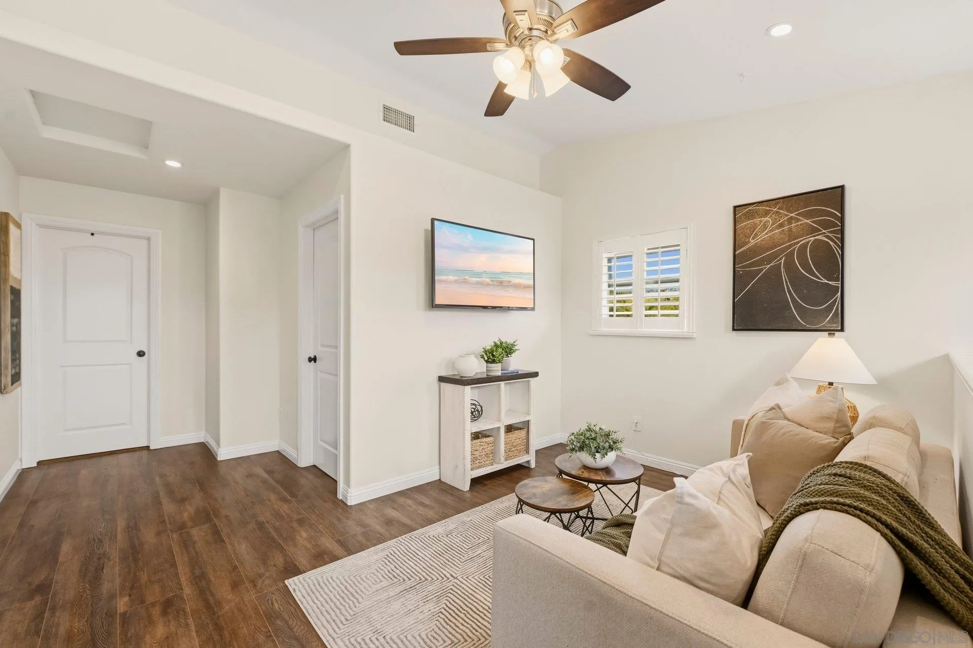 https://cdn.realtyfeed.com/cdn/127/260012256/0ed3f7969db638831352c0821a1b7ccc.webp