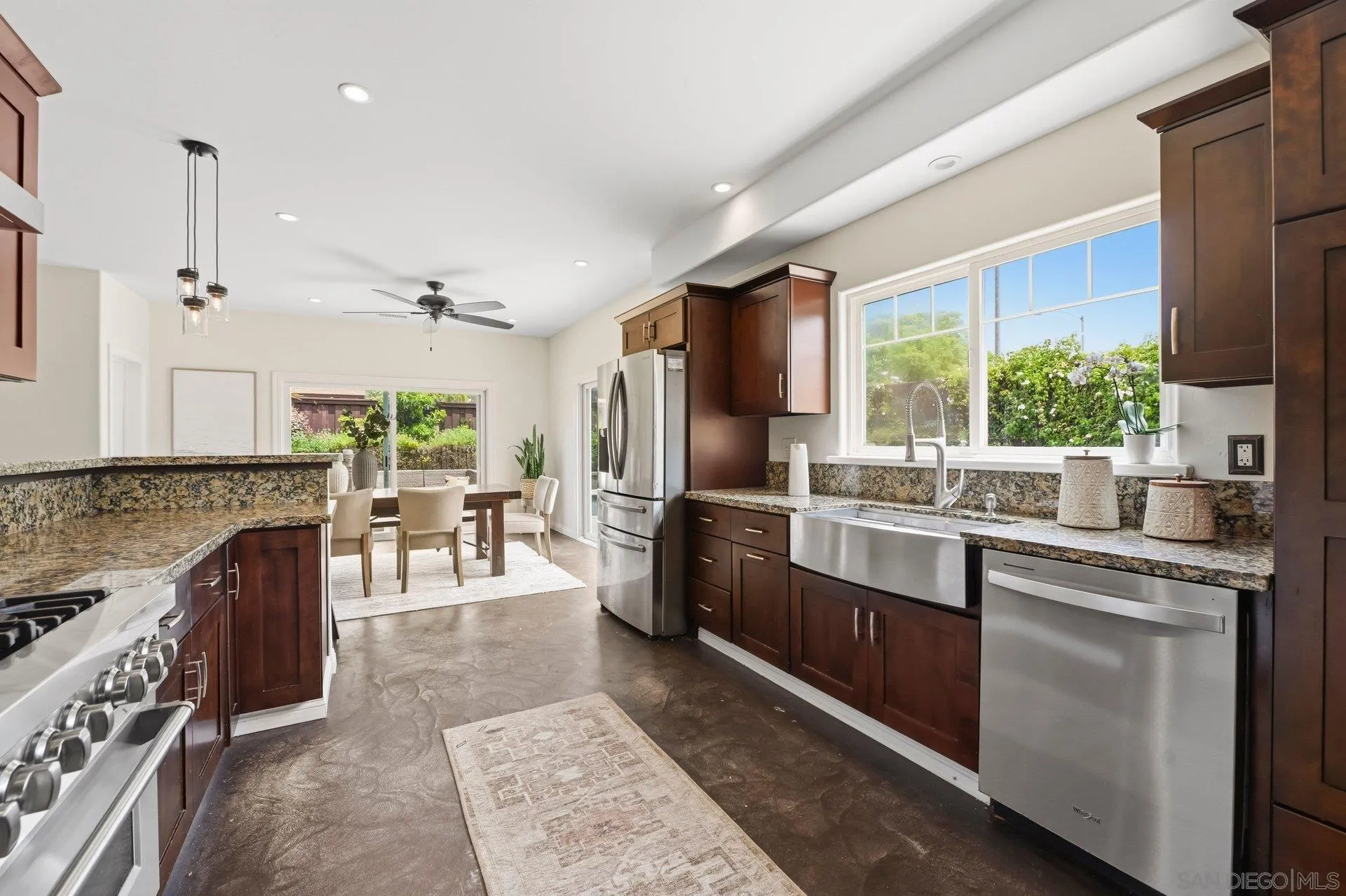 https://cdn.realtyfeed.com/cdn/127/260012256/299ac7a5c01e86b8af1ab4650b624095.webp