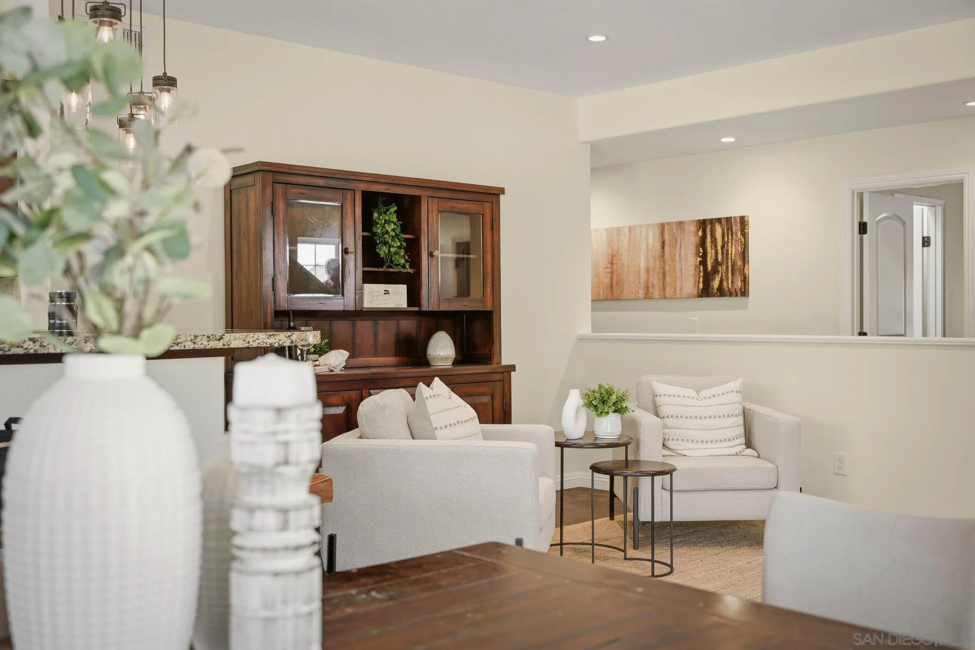 https://cdn.realtyfeed.com/cdn/127/260012256/5b15c59b407083c7aa19b4aa33623140.webp