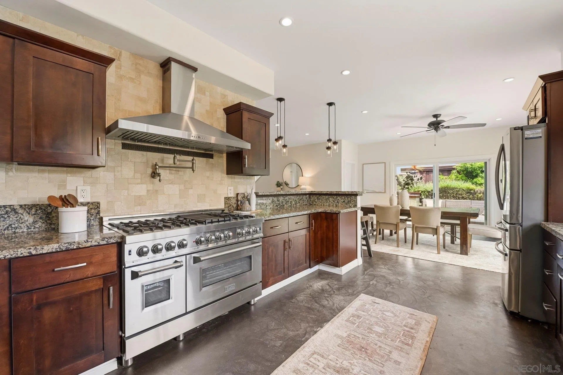 https://cdn.realtyfeed.com/cdn/127/260012256/7e8bff81a889cb3fbe9a183998edd61d.webp