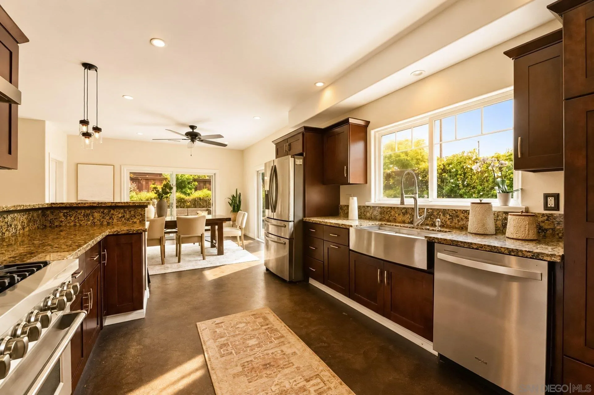 https://cdn.realtyfeed.com/cdn/127/260012256/e45a00b51af4563a6bd28a55e0d72f27.webp