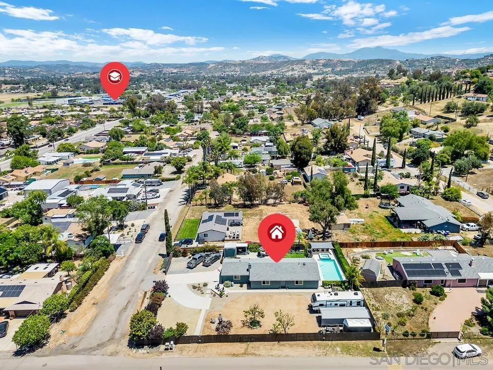 https://cdn.realtyfeed.com/cdn/127/260012258/4a8e8fef316109865c1e76260e1eead9.webp