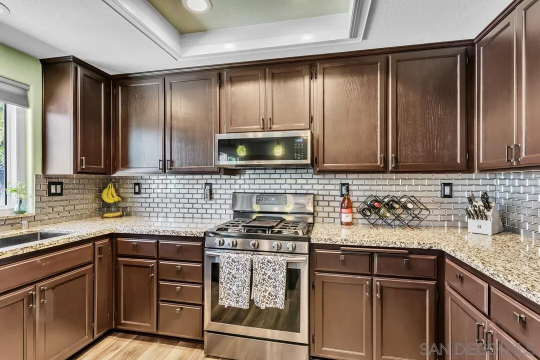 https://cdn.realtyfeed.com/cdn/127/260012258/d17e3bb218961b9a1f95fcde7b480af3.webp