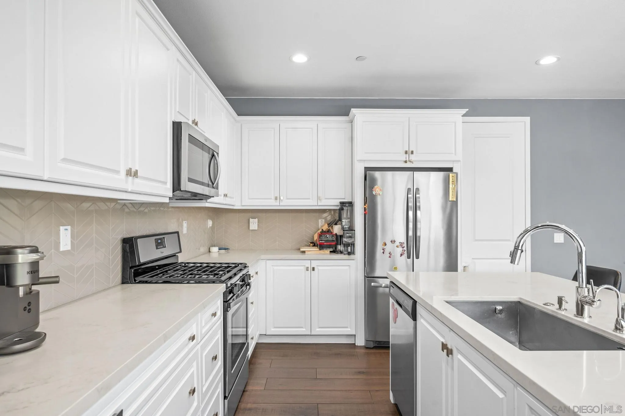 https://cdn.realtyfeed.com/cdn/127/260012261/03392217f687108d132b180ea0f77d3d.webp