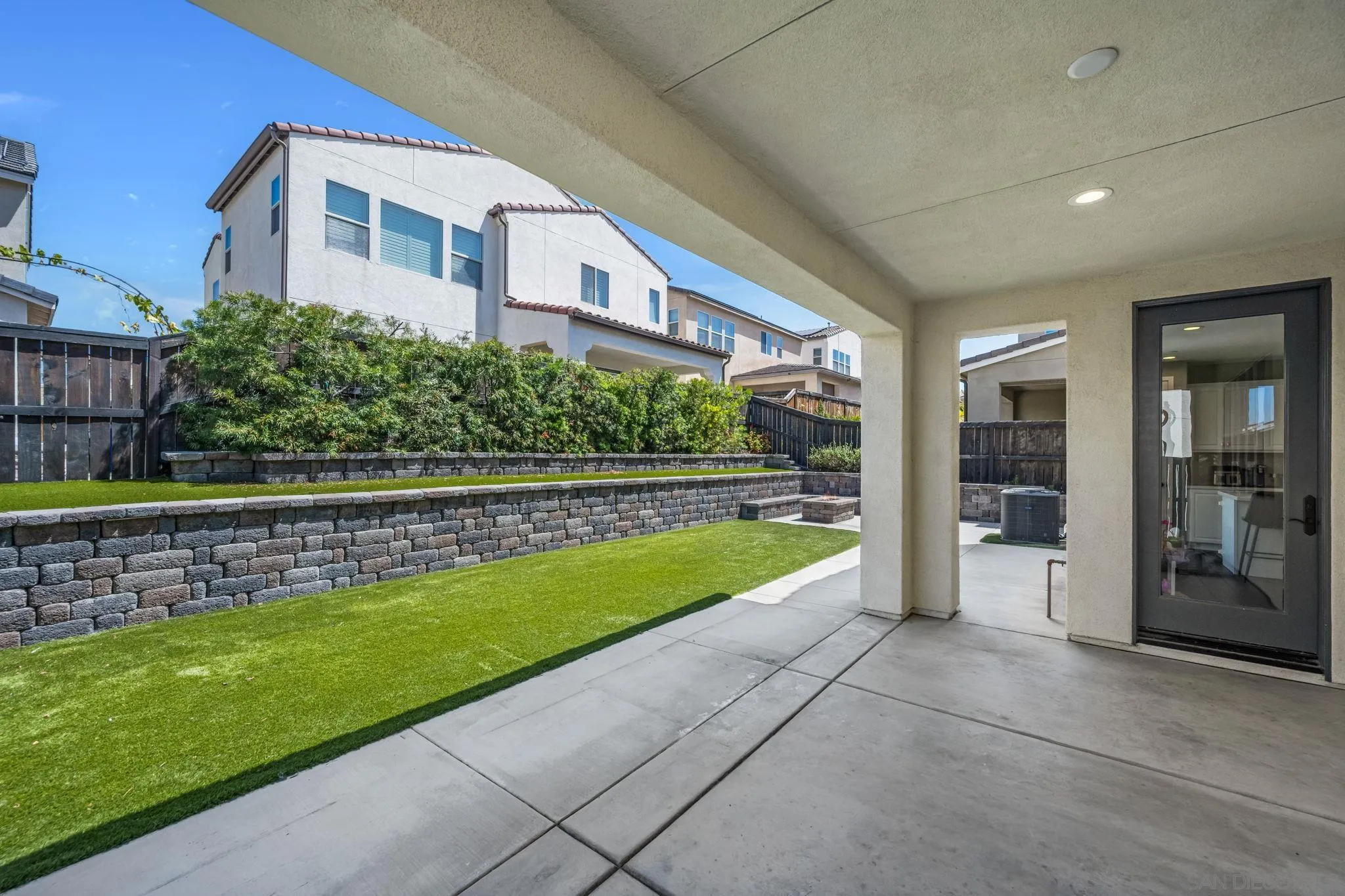 https://cdn.realtyfeed.com/cdn/127/260012261/6dce791a494116188a73ee5011b3e5dd.webp