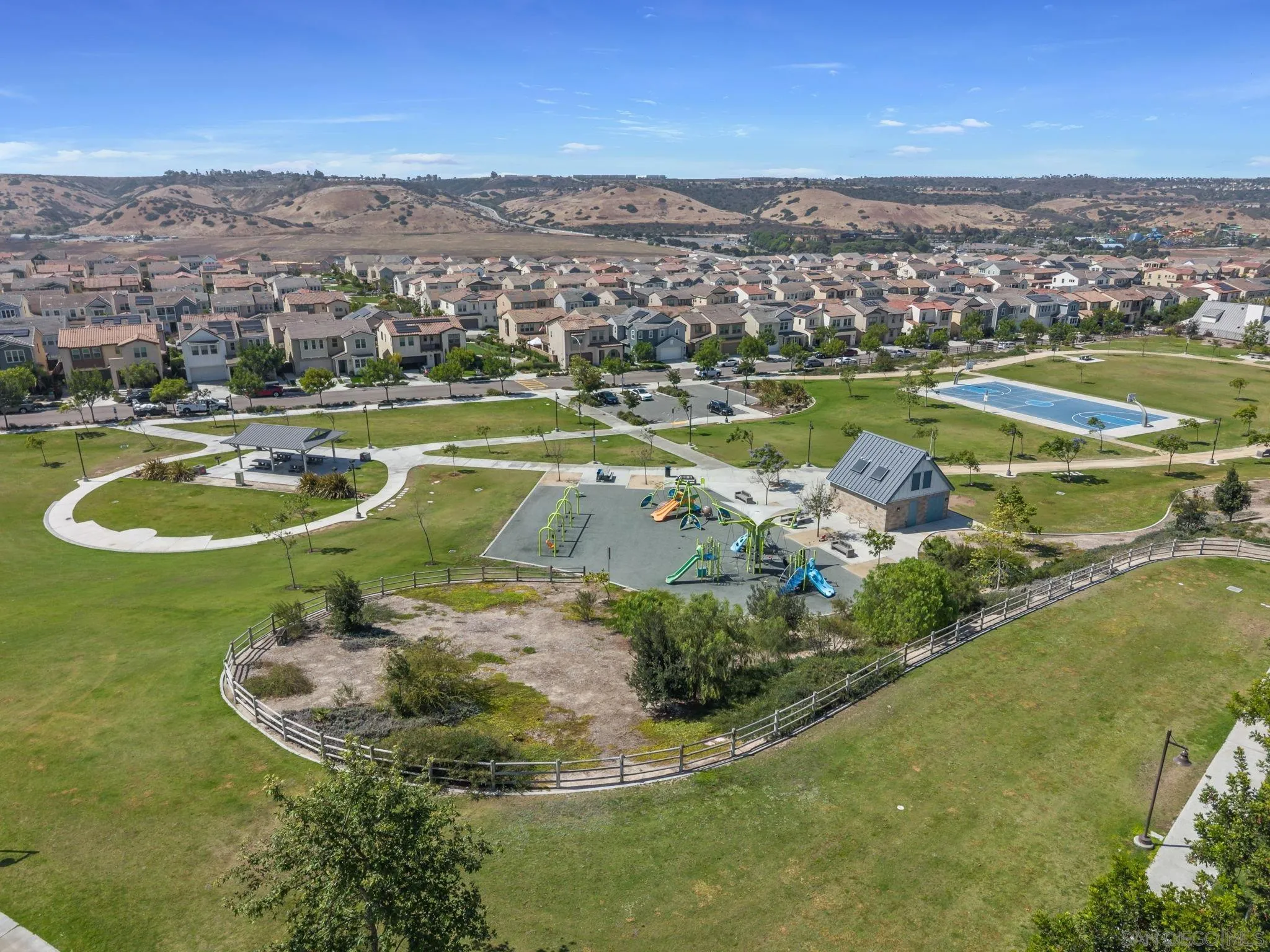 https://cdn.realtyfeed.com/cdn/127/260012261/9c11ef0575c3c378da11d85fd4275b8c.webp