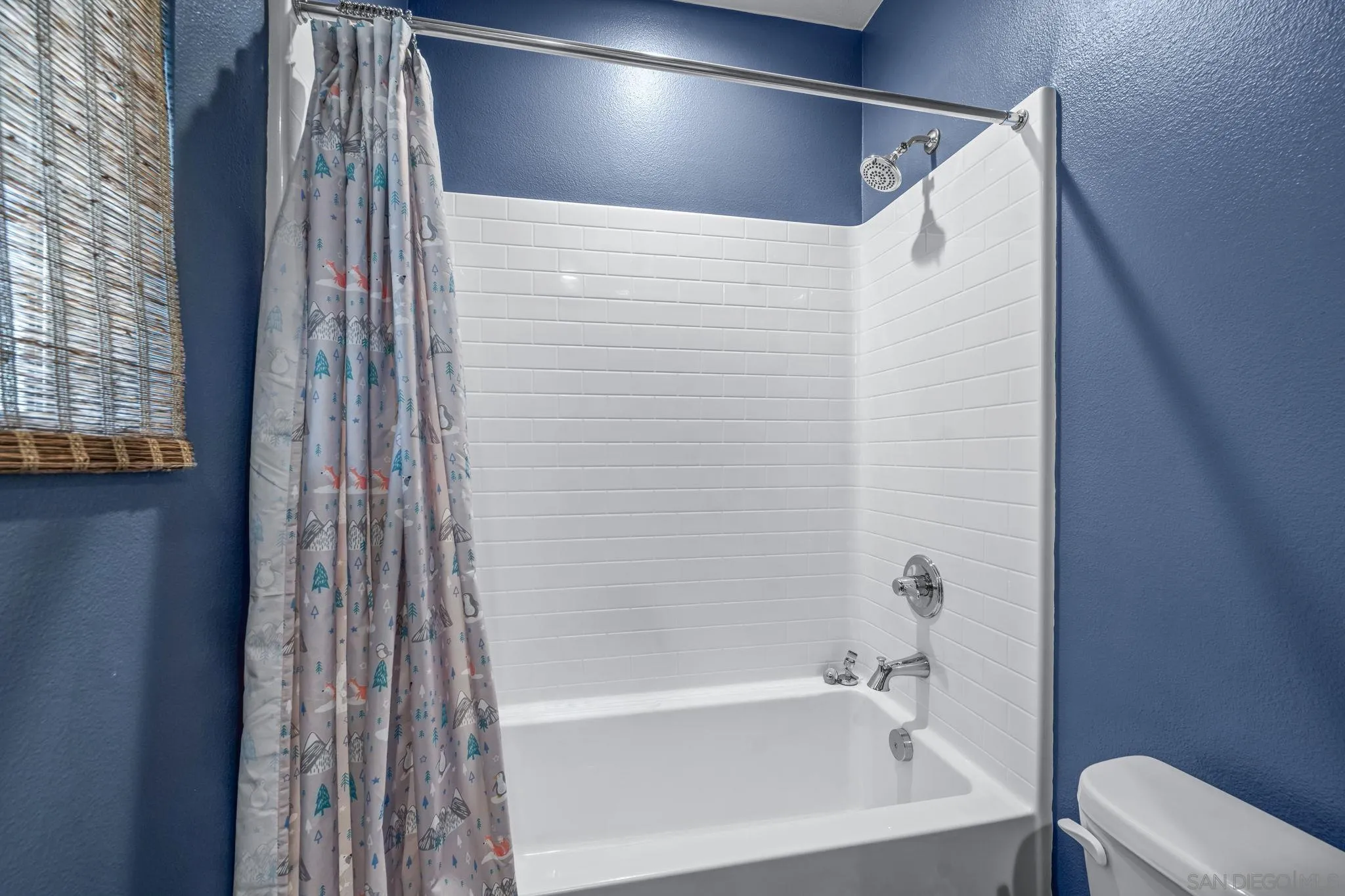 https://cdn.realtyfeed.com/cdn/127/260012261/aa5c7fb5fe92be830abdba21de59b29c.webp
