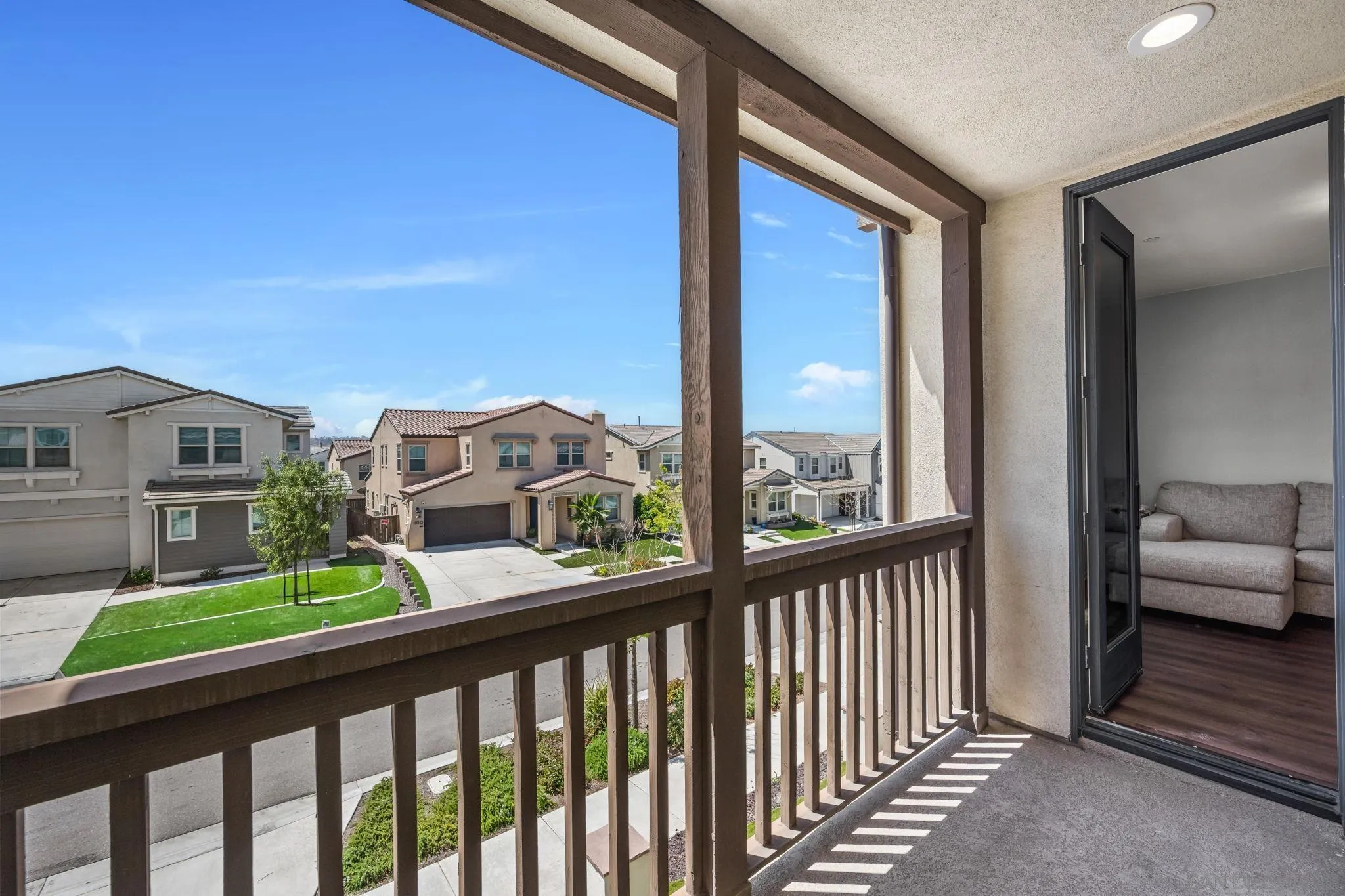 https://cdn.realtyfeed.com/cdn/127/260012261/c627336a3ad727fdd37cbf4c775afc48.webp