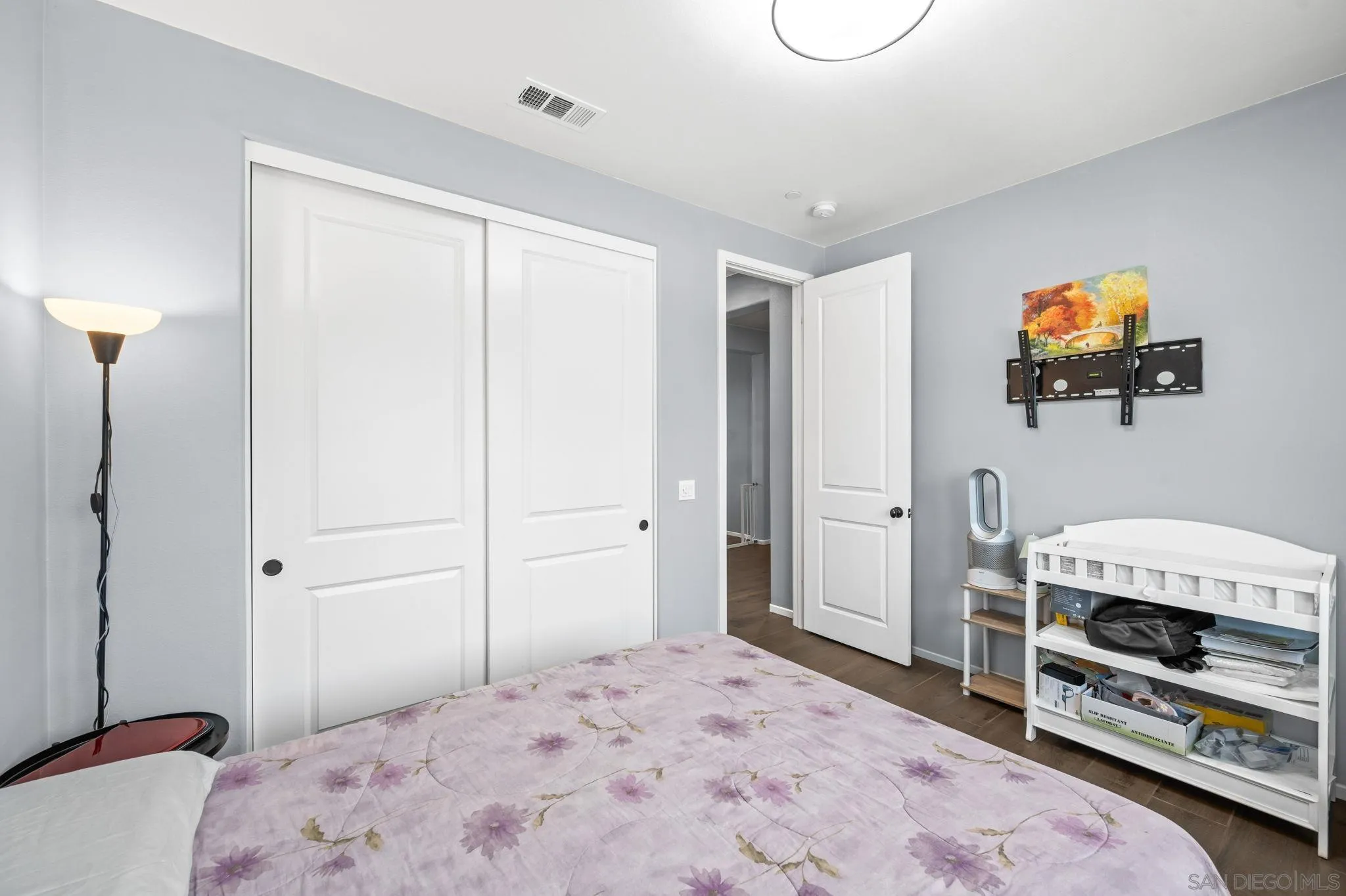 https://cdn.realtyfeed.com/cdn/127/260012261/c9b053f398c113b0aa04a2fe238f0652.webp