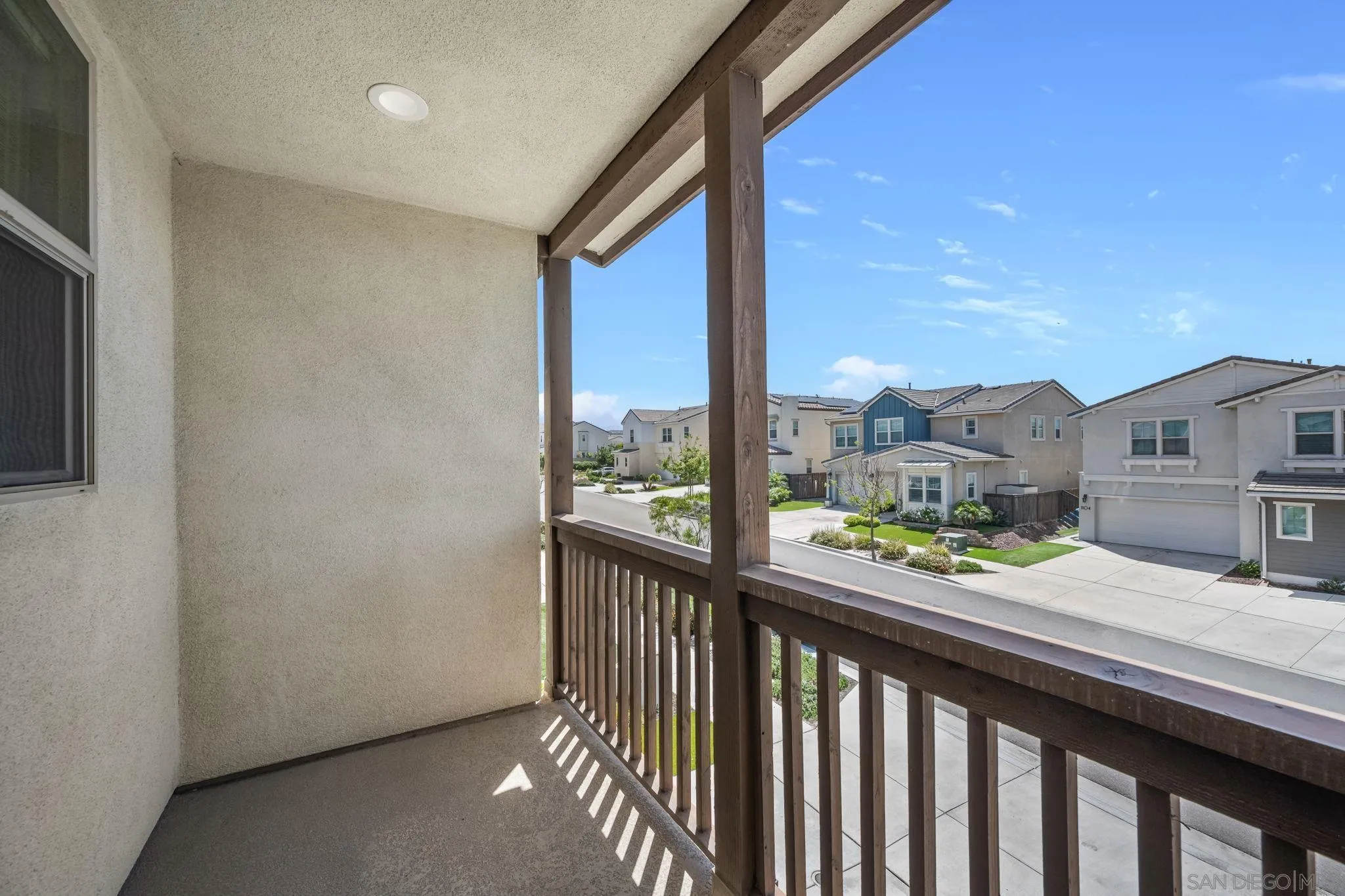 https://cdn.realtyfeed.com/cdn/127/260012261/cf14874eb5185e03f998aa6ee447bd4b.webp
