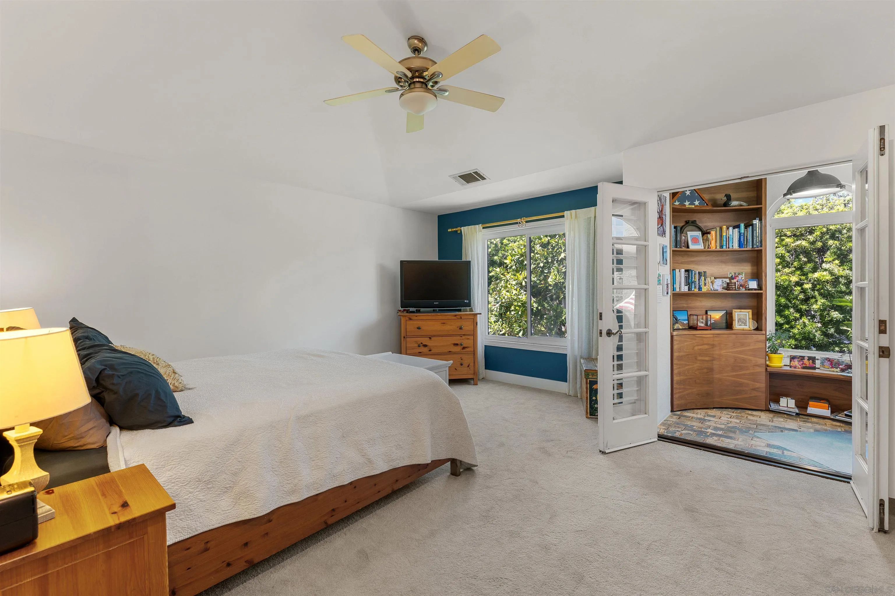 https://cdn.realtyfeed.com/cdn/127/260012262/64391eaddc5f8dfde978b295102dd920.webp