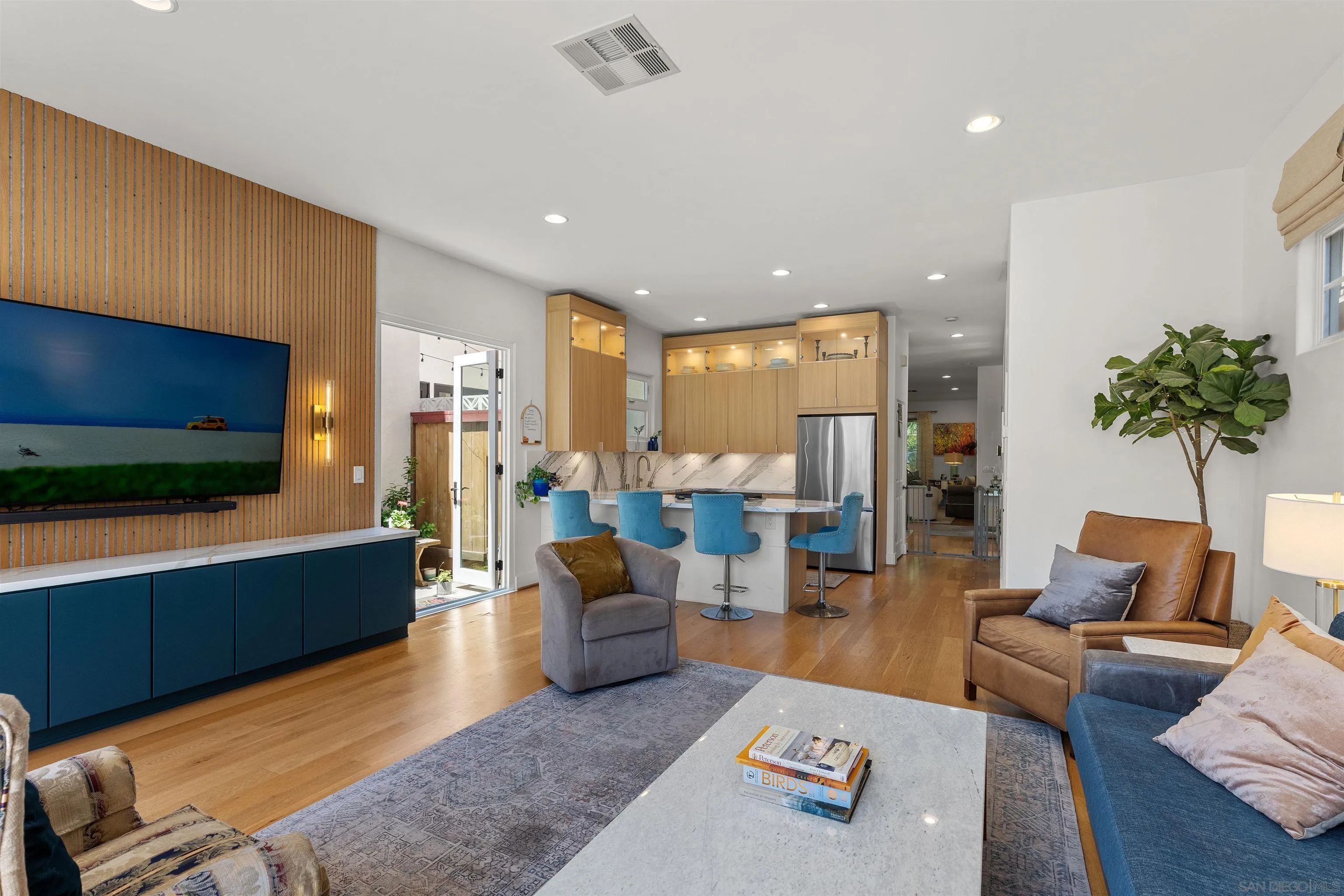 https://cdn.realtyfeed.com/cdn/127/260012262/7c1de9b6cdc12c773efd8b2a6a9d2dcc.webp
