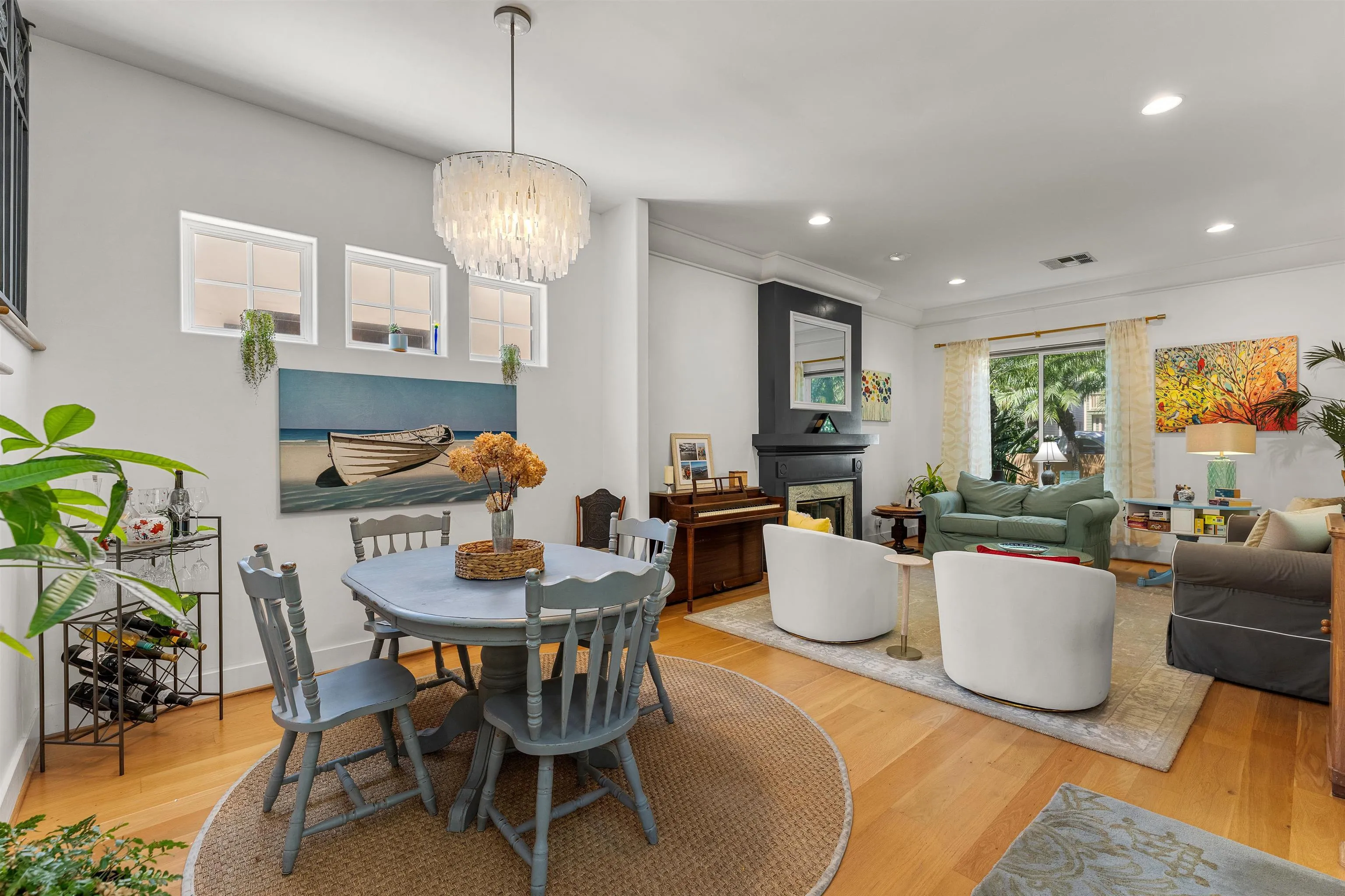 https://cdn.realtyfeed.com/cdn/127/260012262/92ab809c187a8febe2e250cfe77a332b.webp