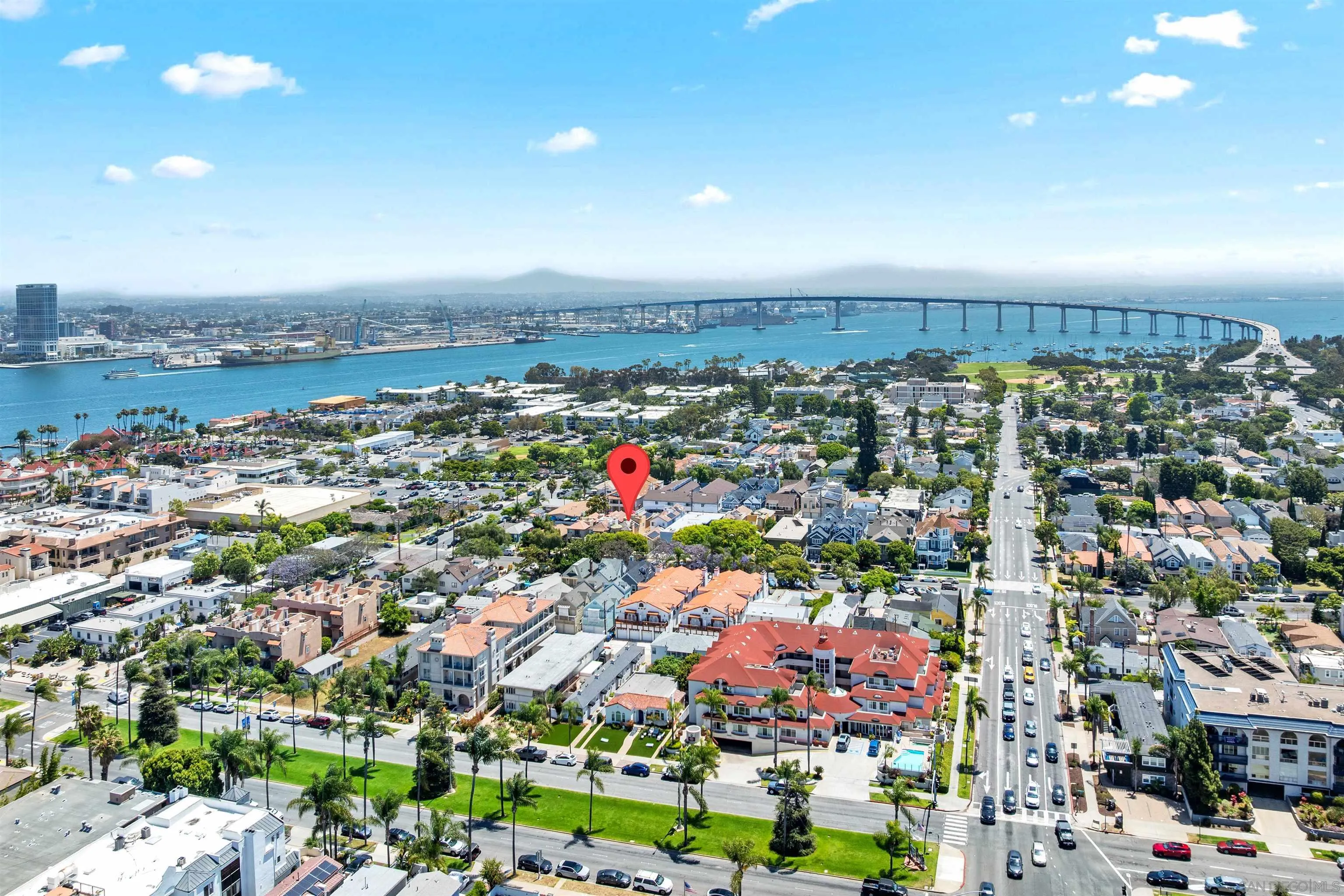 https://cdn.realtyfeed.com/cdn/127/260012262/e5832fe90c5c6e939fa3db97999cb933.webp