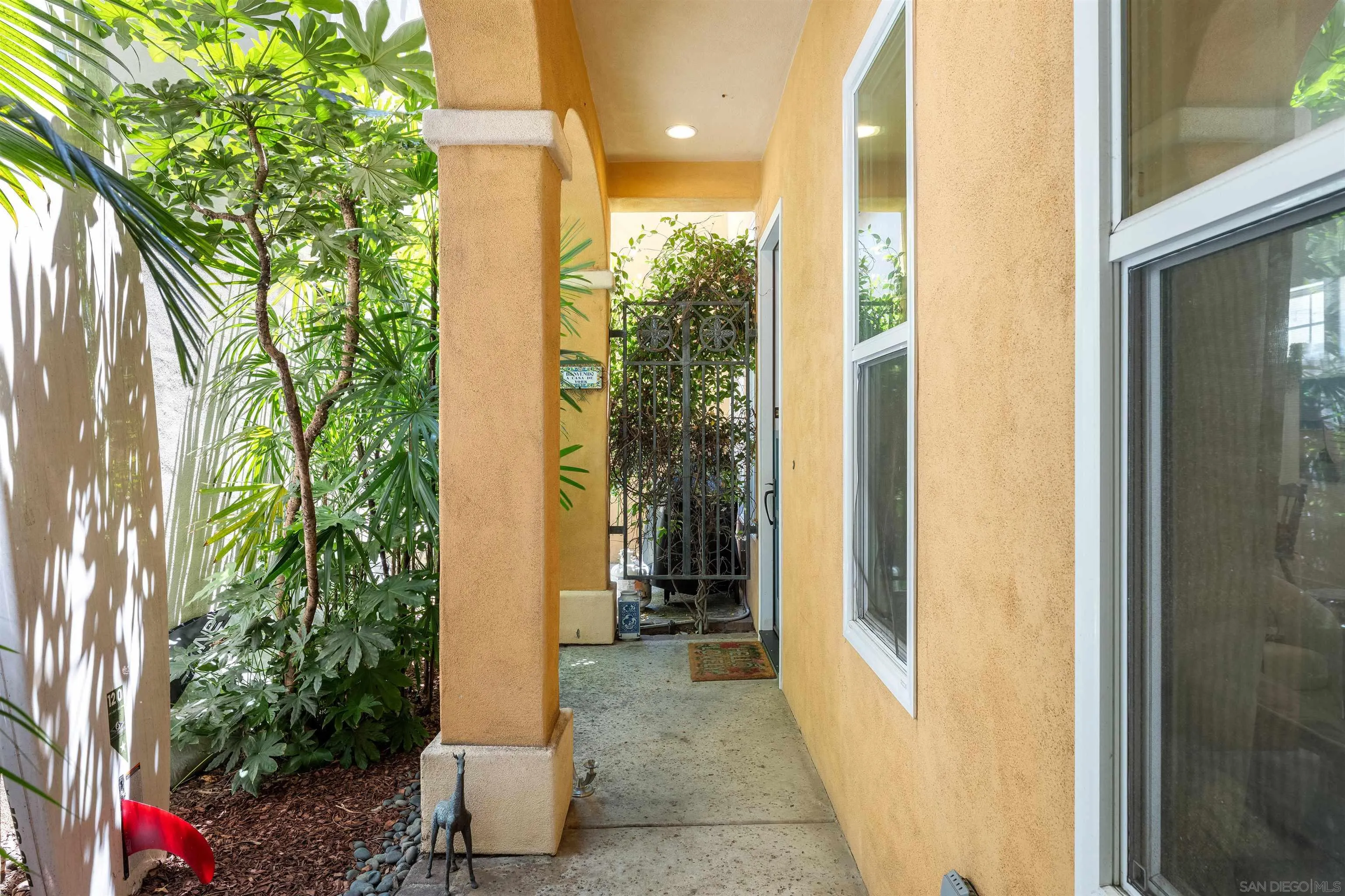 https://cdn.realtyfeed.com/cdn/127/260012262/f2efe2ff0de60832d191ca1fae473336.webp