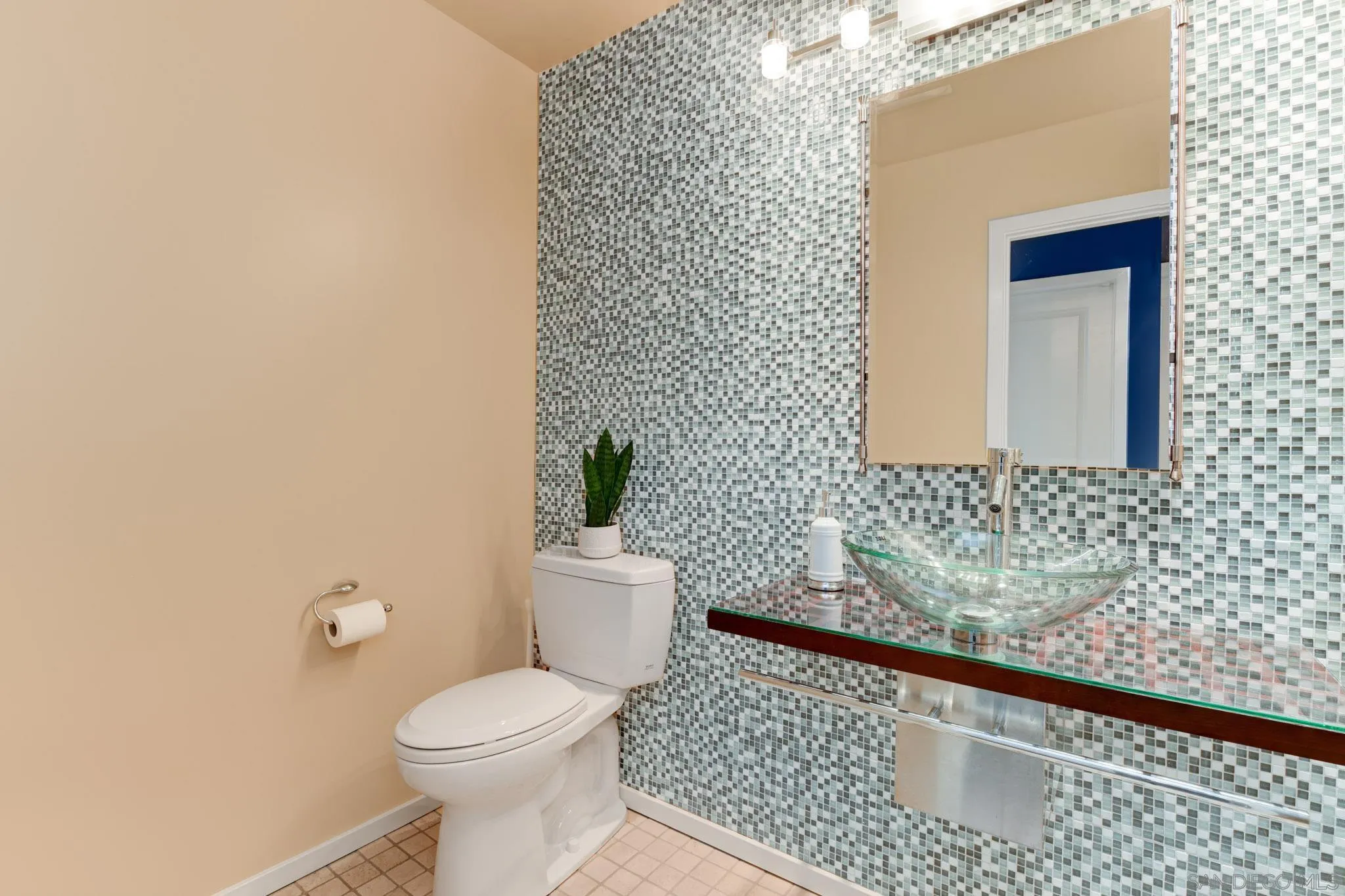 https://cdn.realtyfeed.com/cdn/127/260012265/b37e33e4687dec588f3c24bb1b2b3601.webp