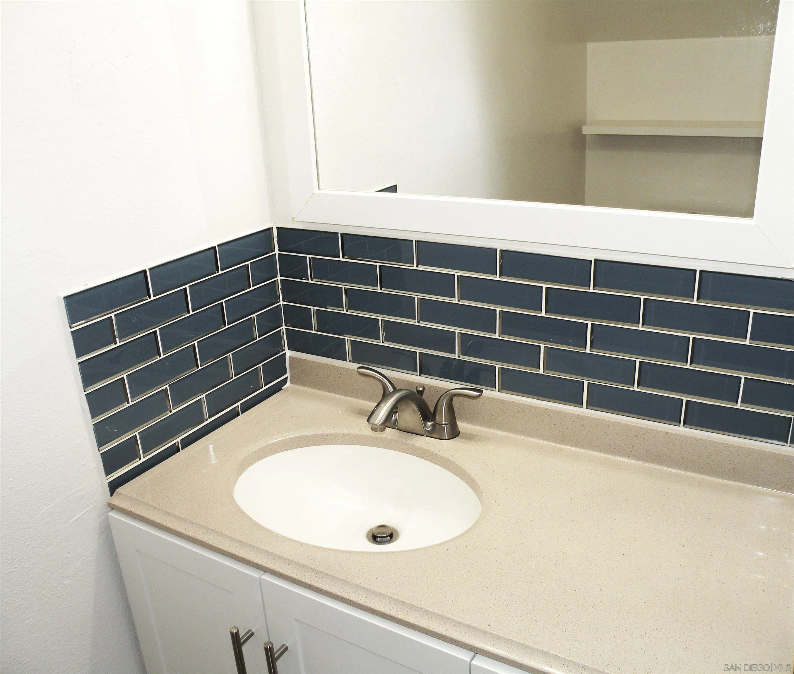 Photo #6: 260012271 Listing: Photo #6
