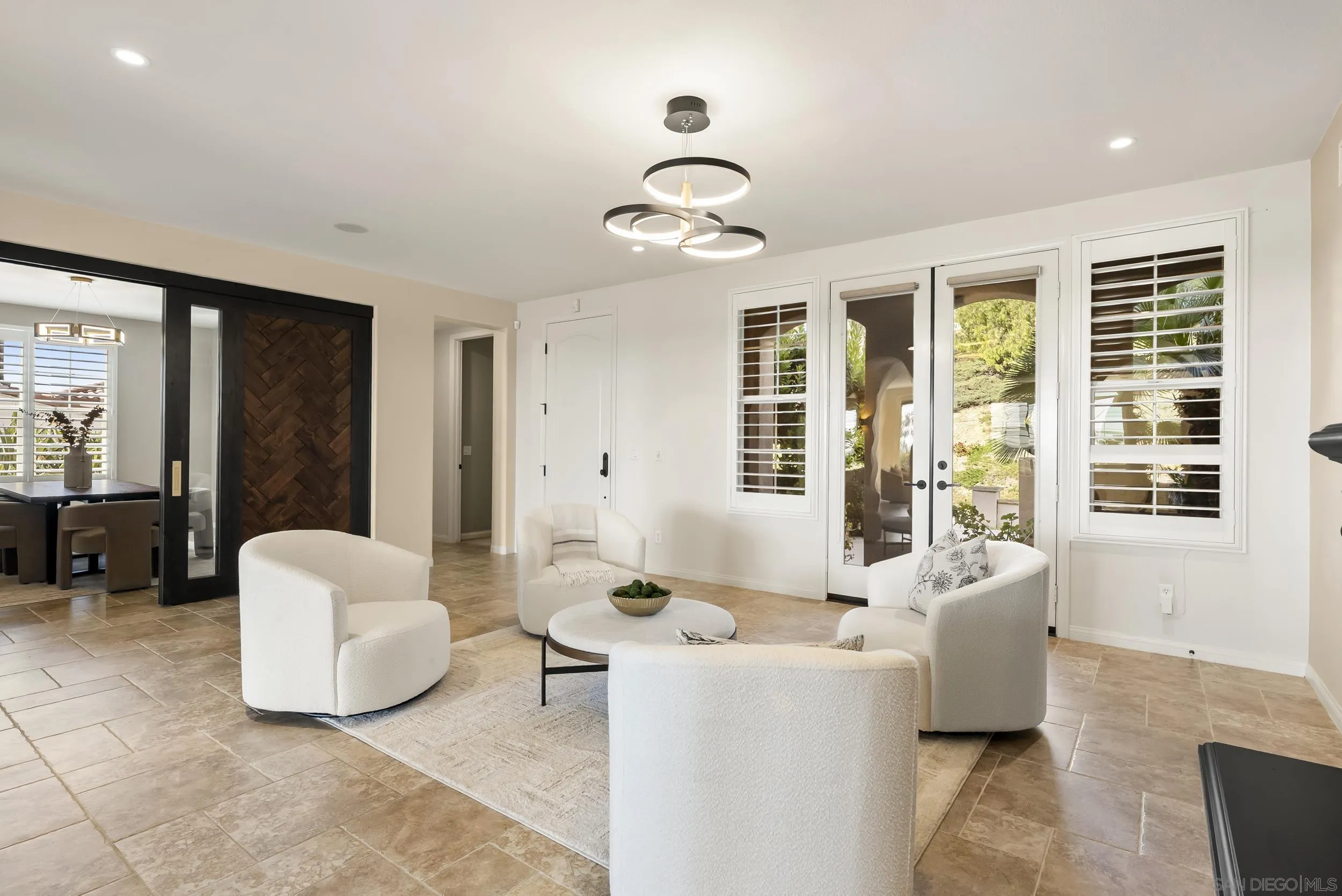 https://cdn.realtyfeed.com/cdn/127/260012273/12caf24ff2d52277a966cf2ffa57c5af.webp