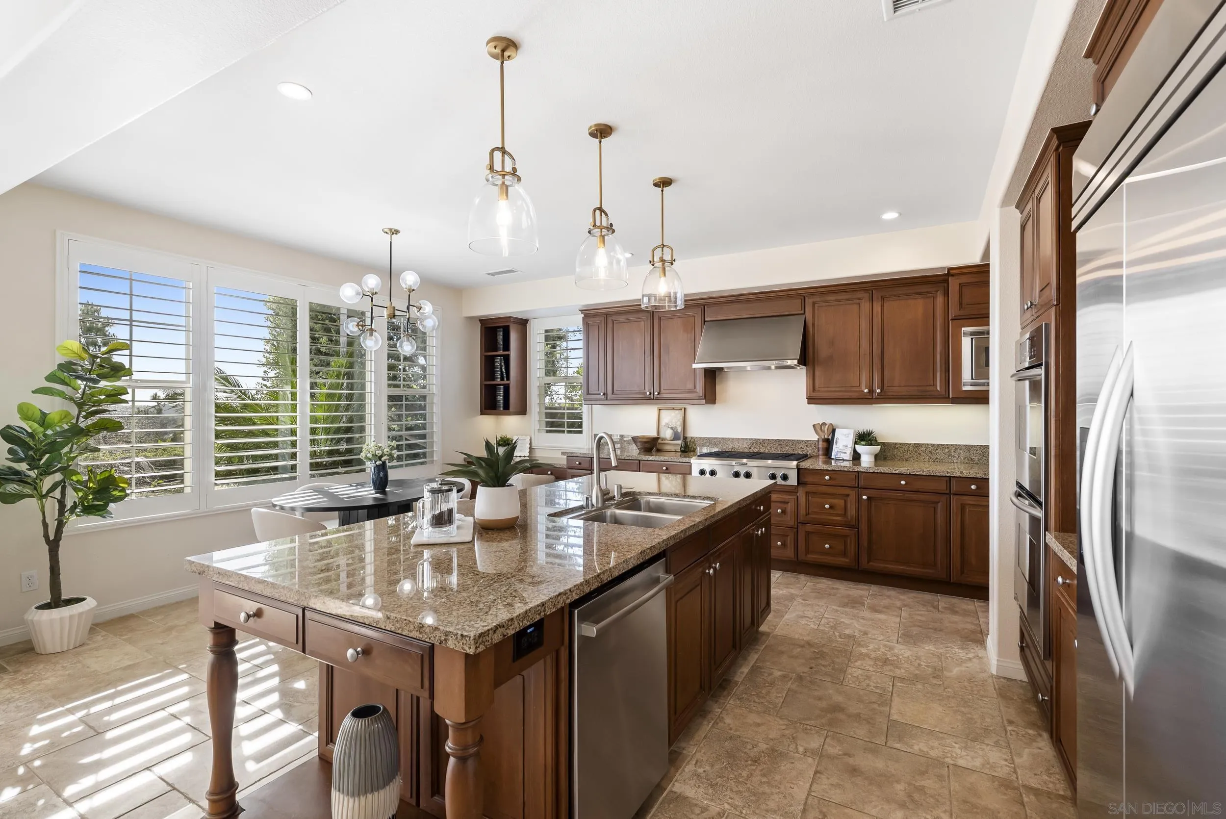 https://cdn.realtyfeed.com/cdn/127/260012273/a168fc30392c06cd3c4e274728dc48ba.webp