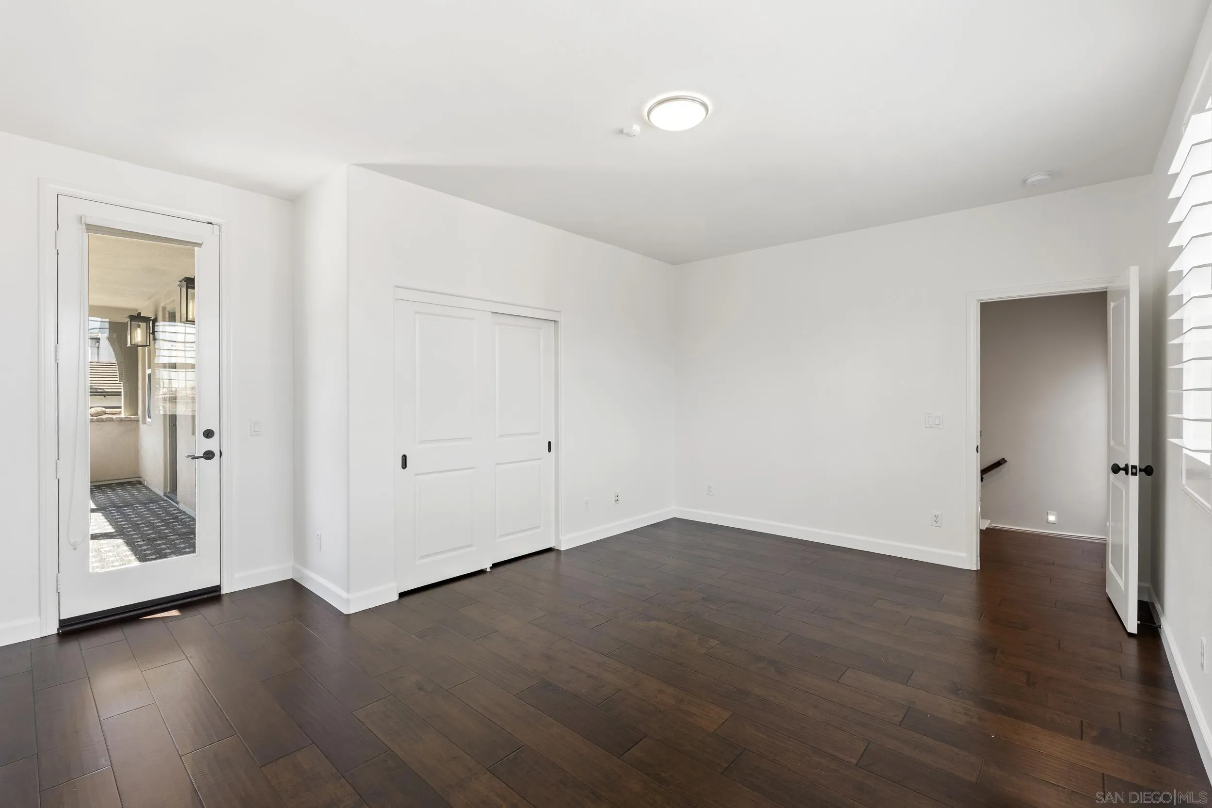 https://cdn.realtyfeed.com/cdn/127/260012273/c9bc103beb4e522c9ddc225e083605f1.webp