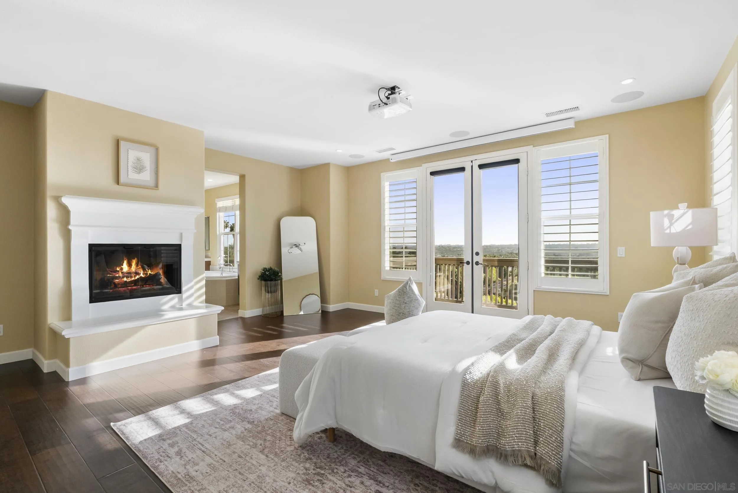 https://cdn.realtyfeed.com/cdn/127/260012273/f31c0bf24cc0986379001016d25f0bb2.webp