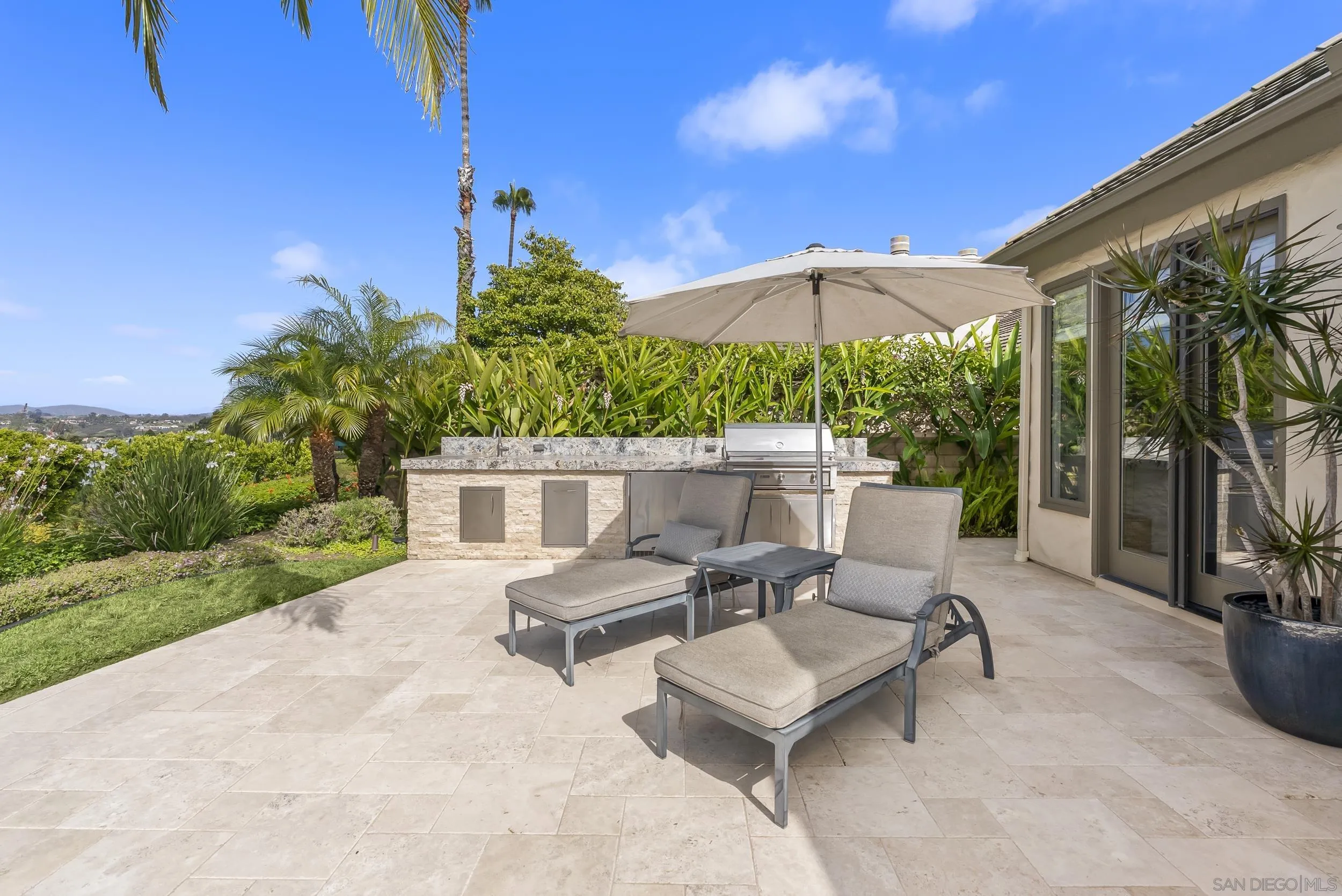 https://cdn.realtyfeed.com/cdn/127/260012284/6930acb0e8569b844a2e8662f5c39c4c.webp