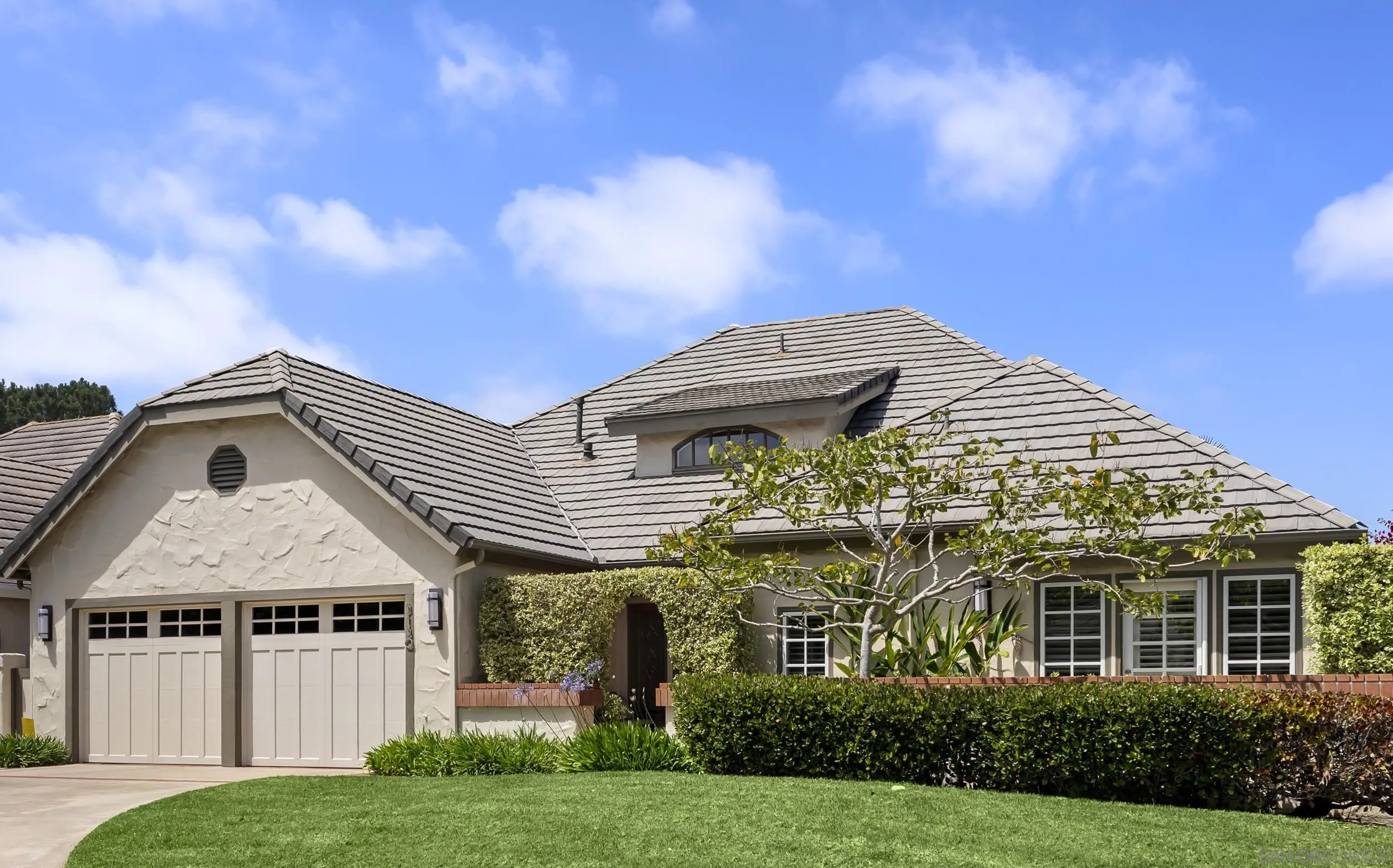 https://cdn.realtyfeed.com/cdn/127/260012284/c789c20c939a89580ed120e1fda3cd63.webp
