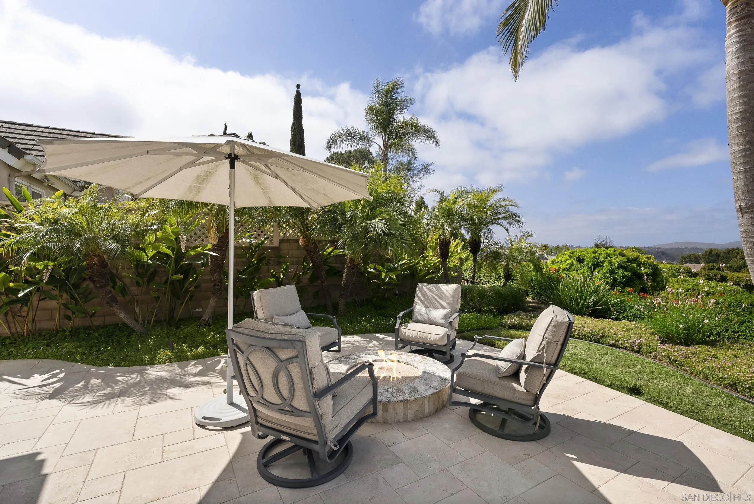 https://cdn.realtyfeed.com/cdn/127/260012284/d158e11427ebe62c7130b6f177d50211.webp