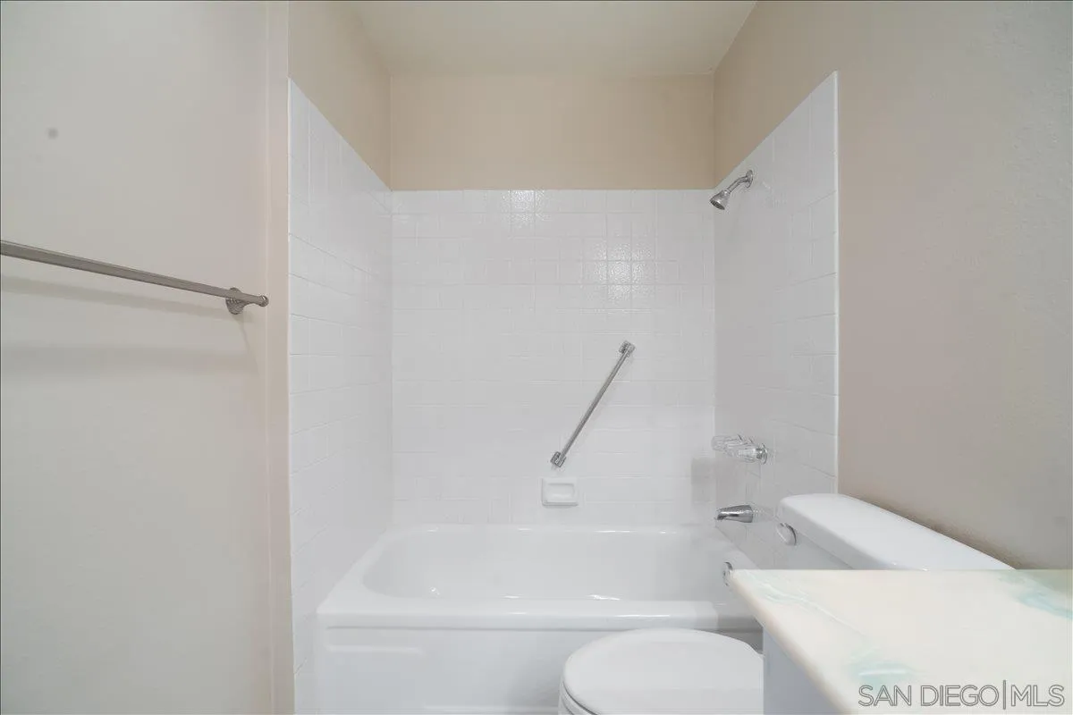 Photo #29: 260012289 Listing: Photo #29