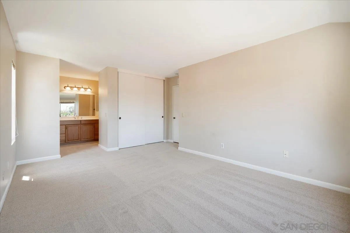 Photo #32: 260012289 Listing: Photo #32