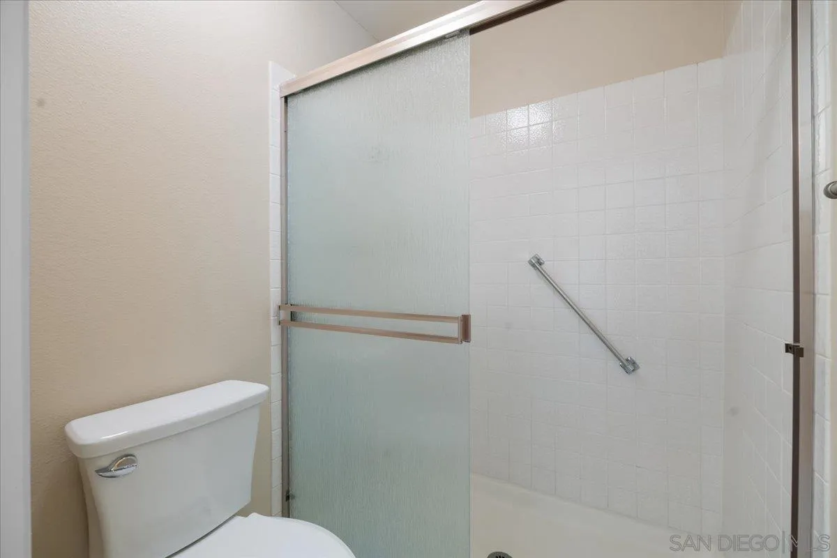 Photo #35: 260012289 Listing: Photo #35