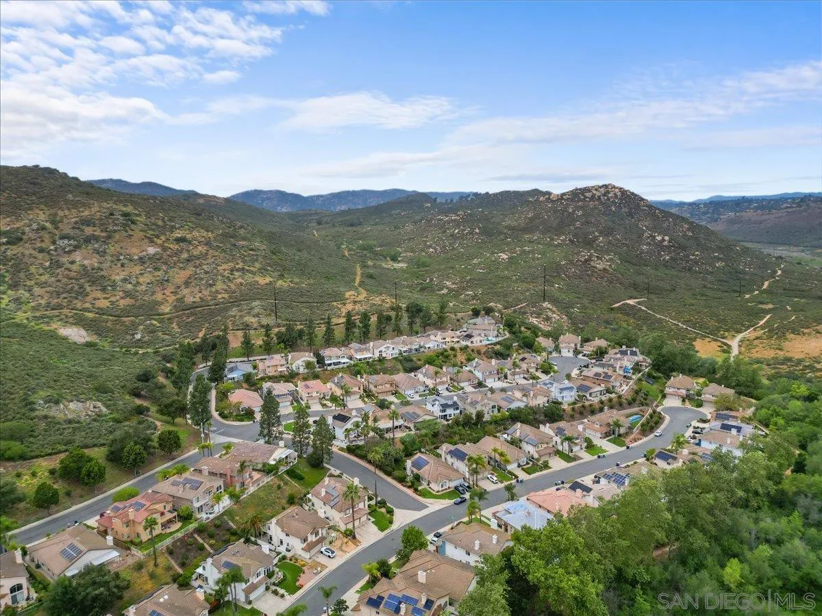 https://cdn.realtyfeed.com/cdn/127/260012290/2bf5cf439f2833d3dc320e96ce3728eb.webp