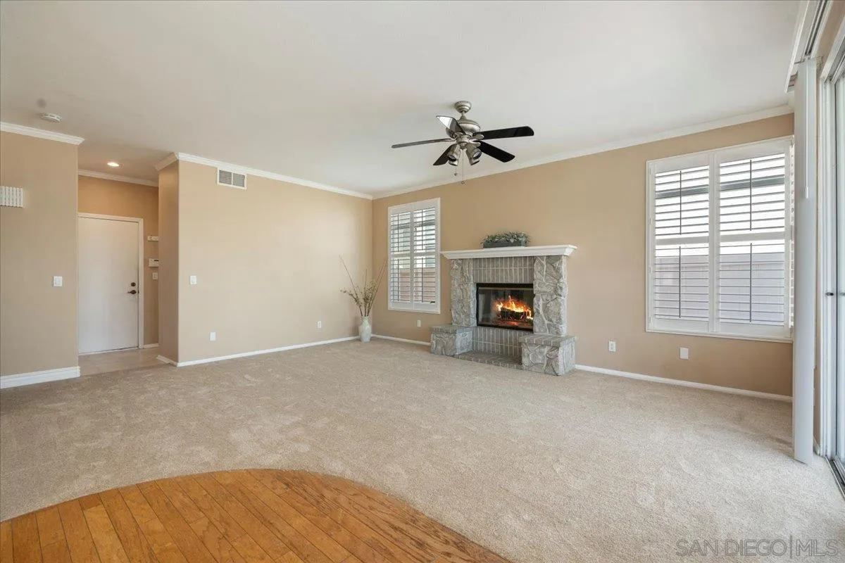 https://cdn.realtyfeed.com/cdn/127/260012290/5b632c0d068ded97cba7128517125f1f.webp