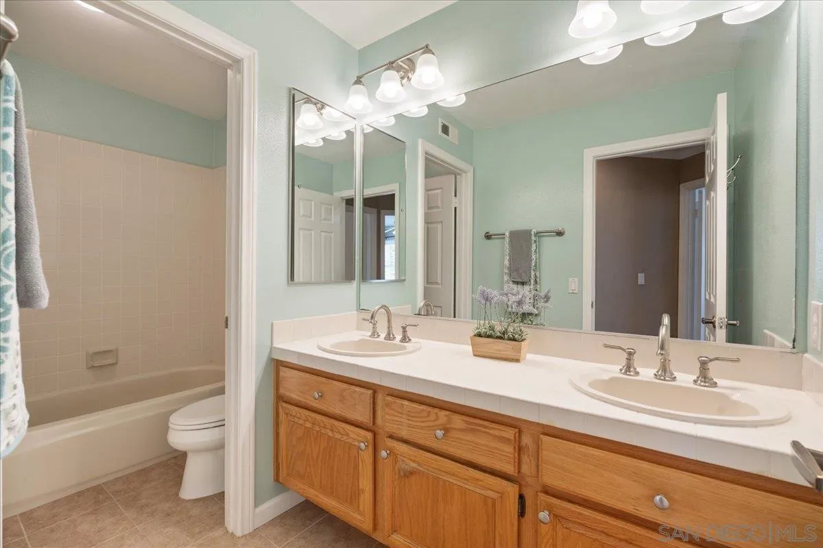 https://cdn.realtyfeed.com/cdn/127/260012290/5dfcfe4663ef413b81ec199d4414946a.webp