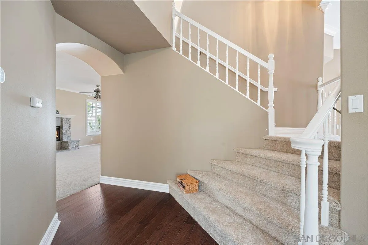 https://cdn.realtyfeed.com/cdn/127/260012290/7546d21629c8b9b4e1b0e291e620bb7d.webp