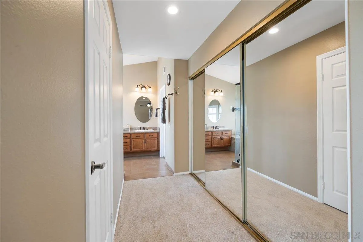 https://cdn.realtyfeed.com/cdn/127/260012290/cab2385e257409975de06ba92219e8ea.webp