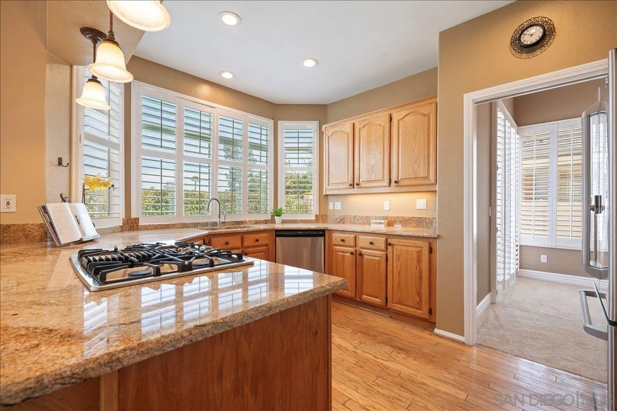 https://cdn.realtyfeed.com/cdn/127/260012290/cfe79a91eb64d2f417ec1ffa5cef4a34.webp