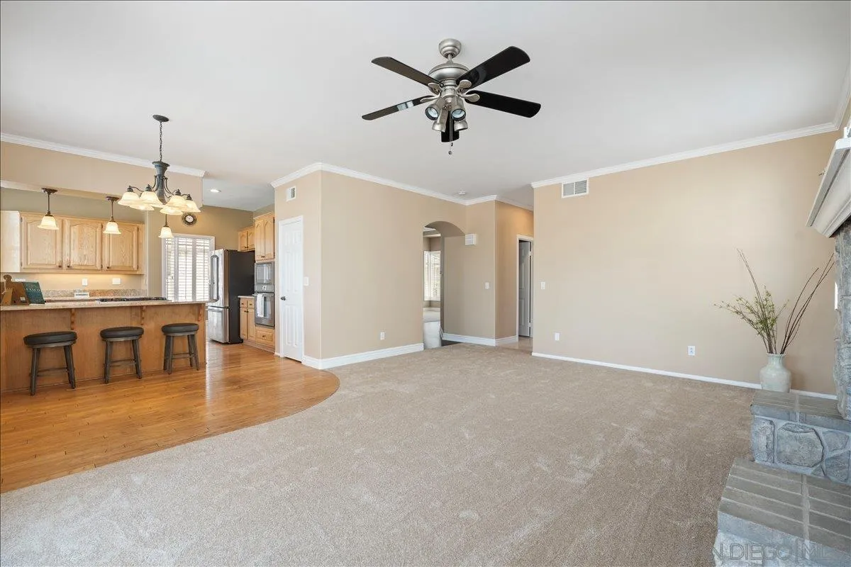 https://cdn.realtyfeed.com/cdn/127/260012290/dc4f7464bca09a2bd9ddc939093113d4.webp