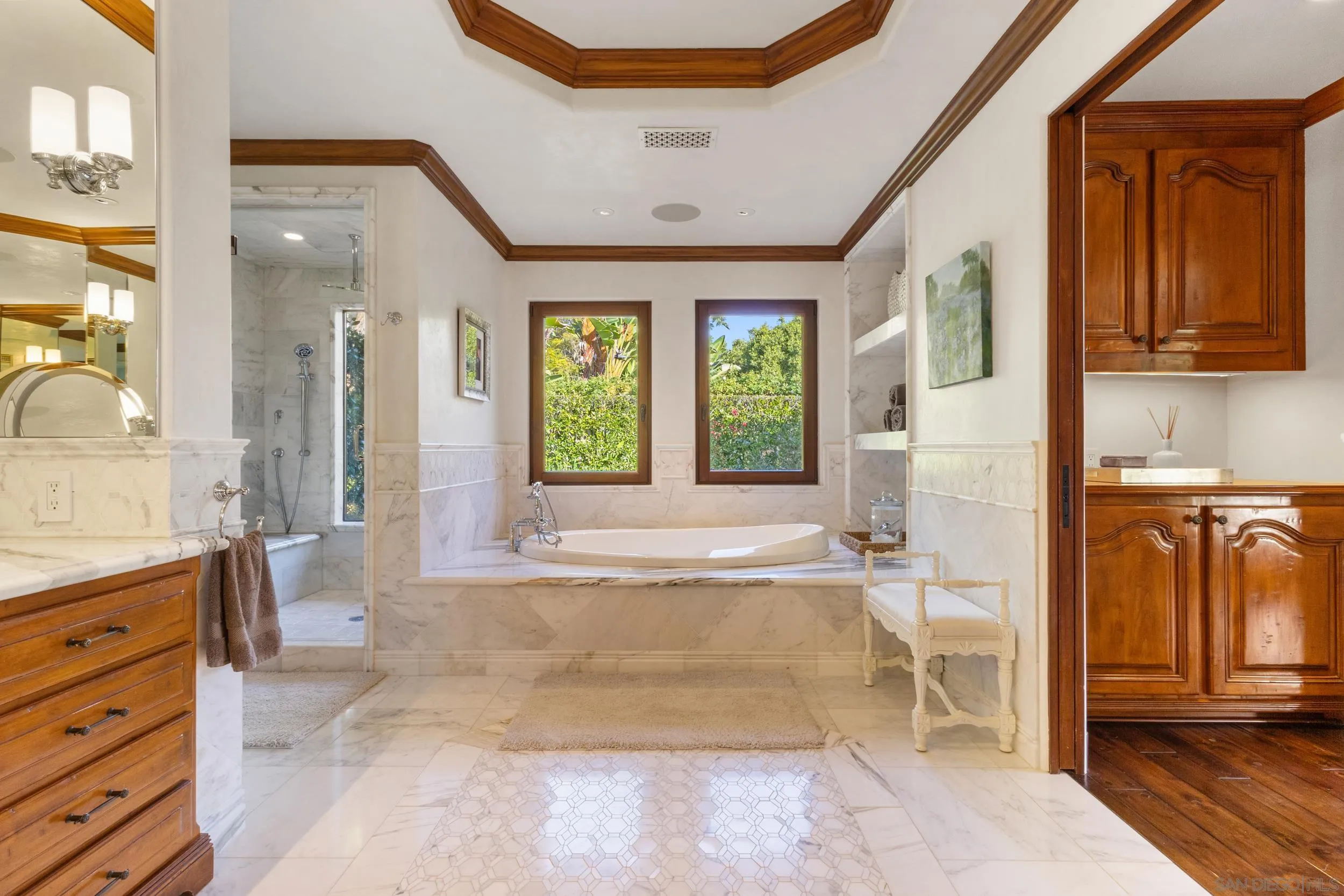https://cdn.realtyfeed.com/cdn/127/260012295/1f0e621708278c26806ff8b9a8f96b1b.webp
