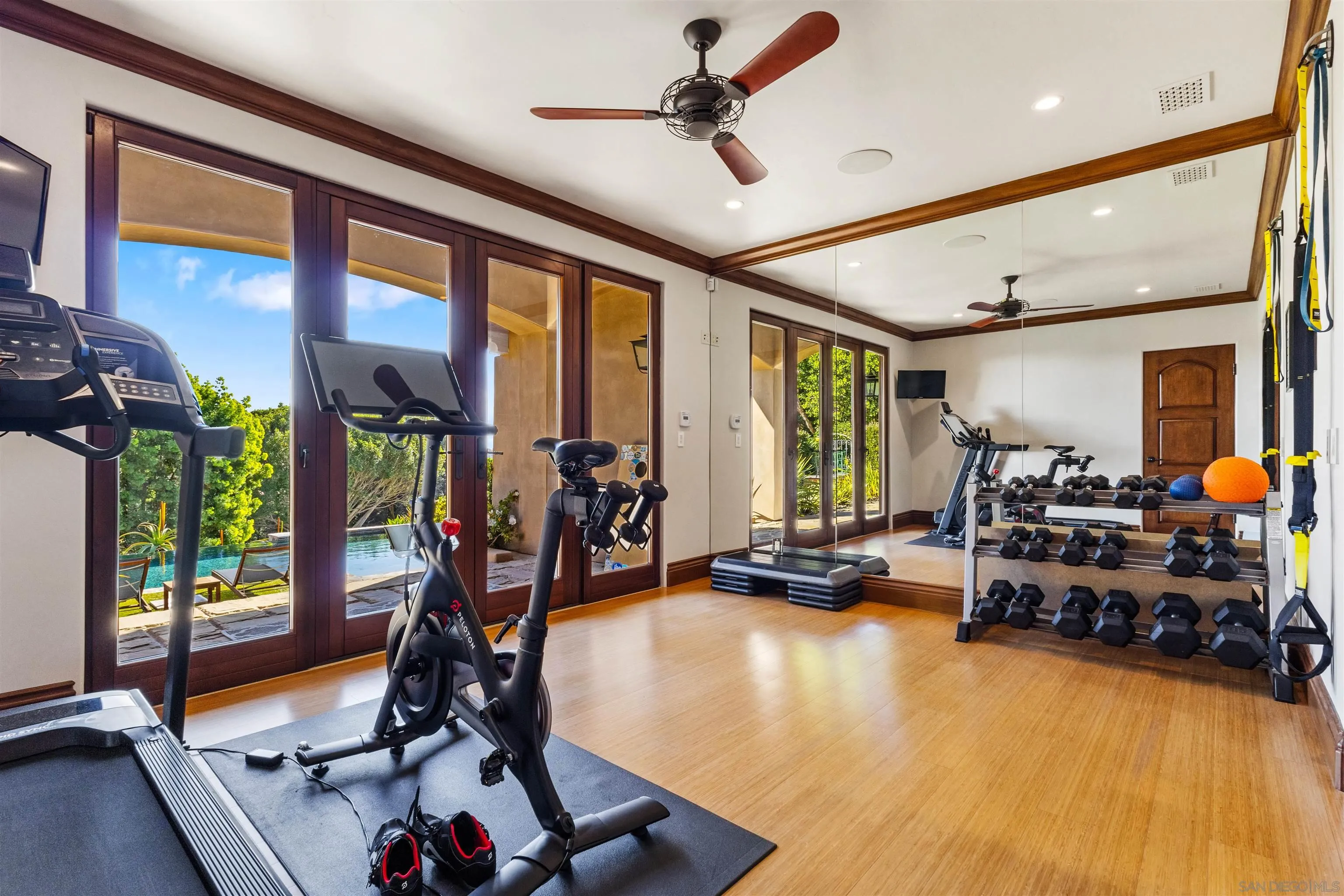 https://cdn.realtyfeed.com/cdn/127/260012295/52b52d8864b6b607188becde0eb8aa4e.webp