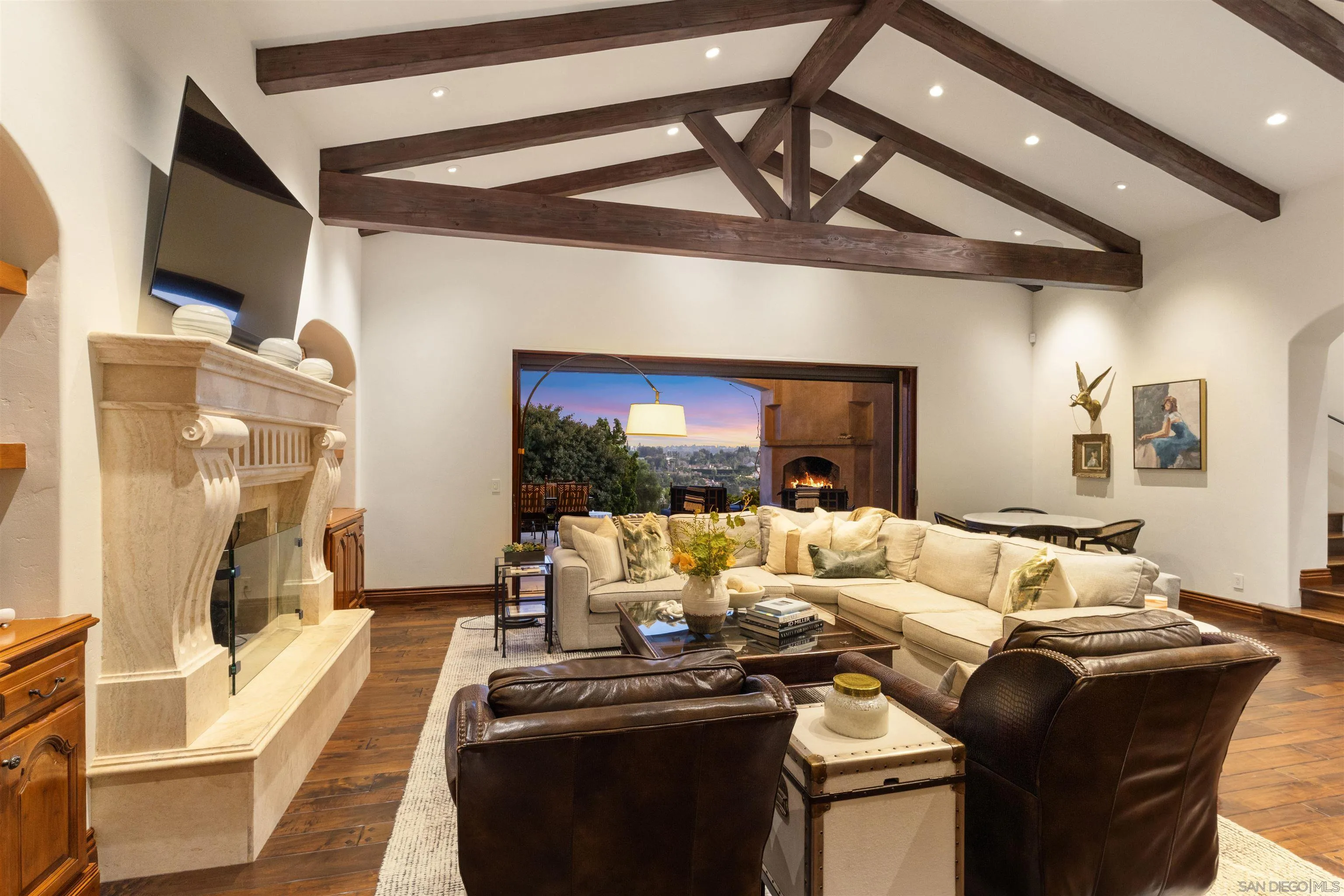 https://cdn.realtyfeed.com/cdn/127/260012295/68e3d121deb461c67b82afef670a6273.webp