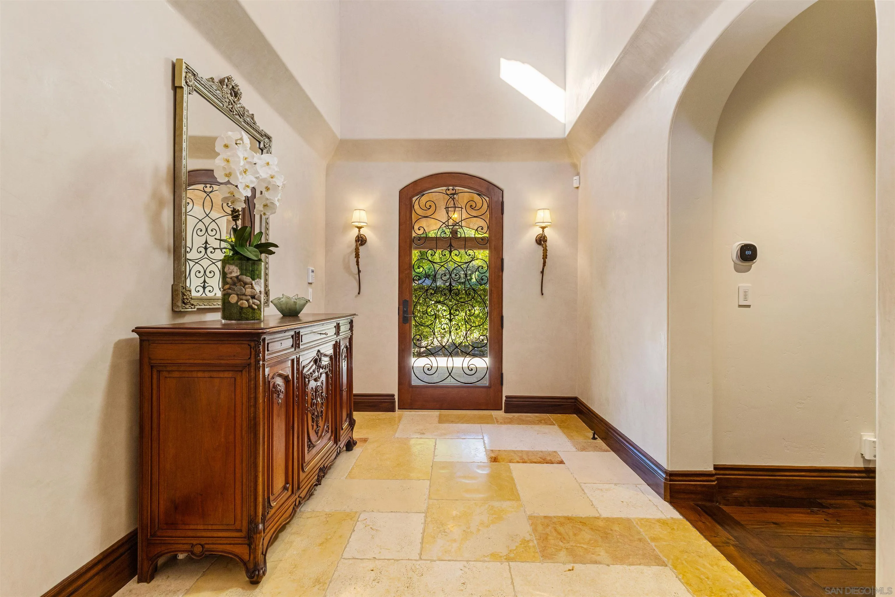 https://cdn.realtyfeed.com/cdn/127/260012295/8eccdd7fb4354ef3e9e8ac0fd2a0a0db.webp