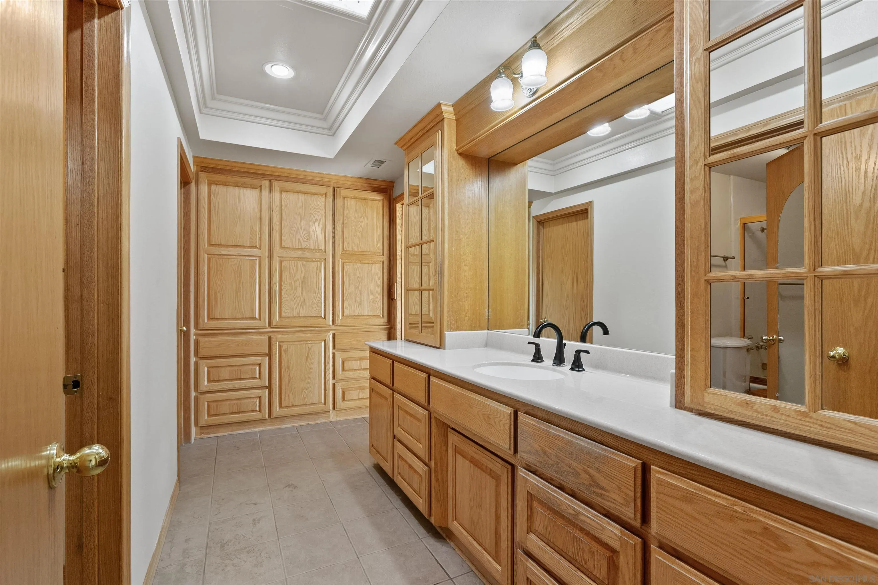https://cdn.realtyfeed.com/cdn/127/2600123/5a4a050bd60d4ab9d7483bb4d78455ba.webp
