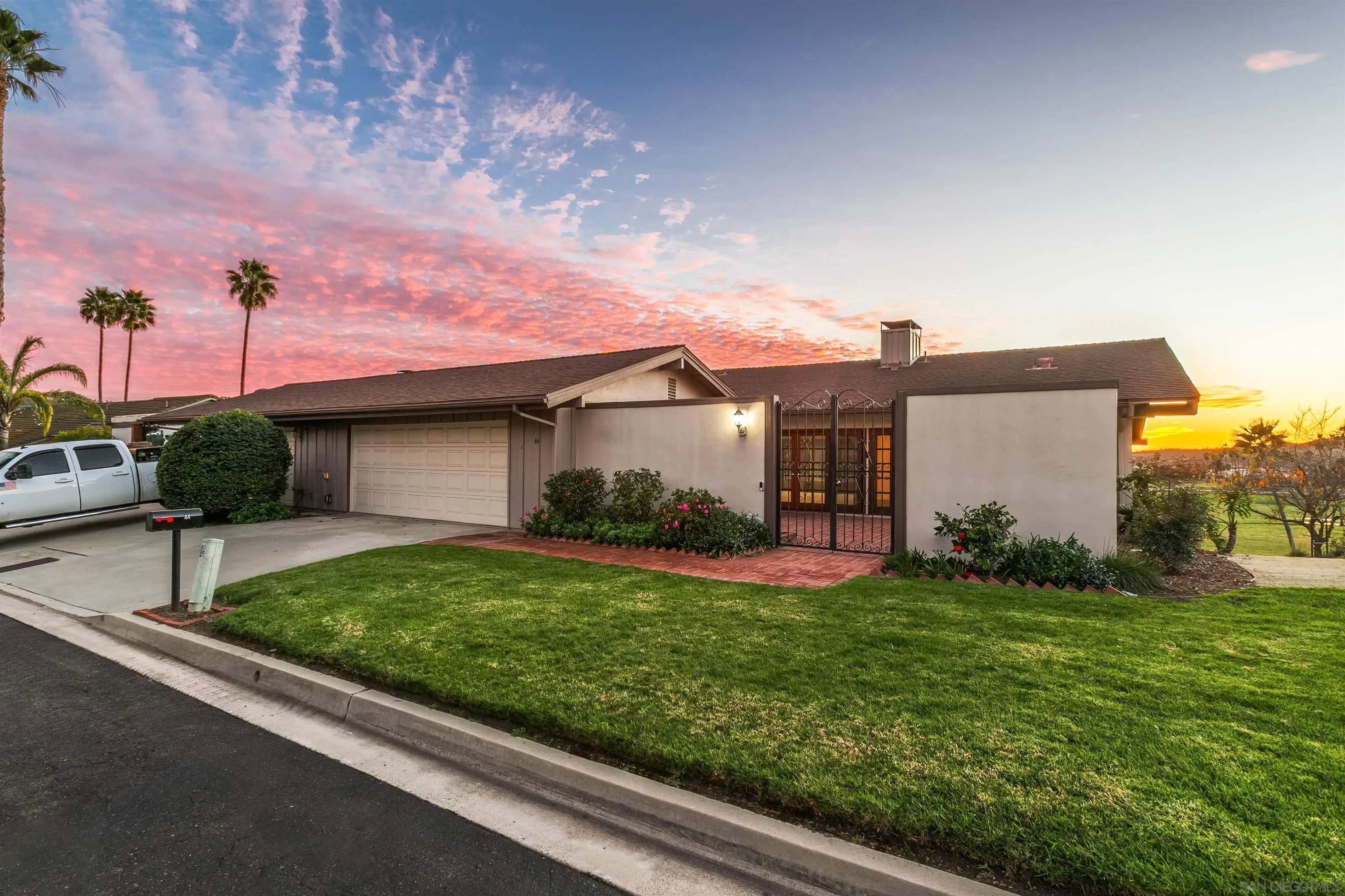 https://cdn.realtyfeed.com/cdn/127/2600123/acd3d6337dc38d91050c34a750830c9d.webp