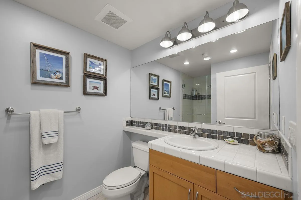 https://cdn.realtyfeed.com/cdn/127/260012300/e3033a335596e725b8f8ae9e85475f0f.webp
