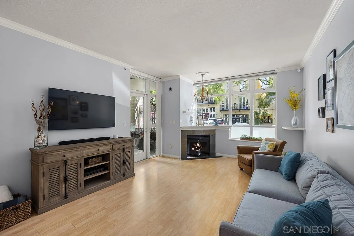 https://cdn.realtyfeed.com/cdn/127/260012300/fe2ad0f4fd3fb779c252f11cff8c157a.webp