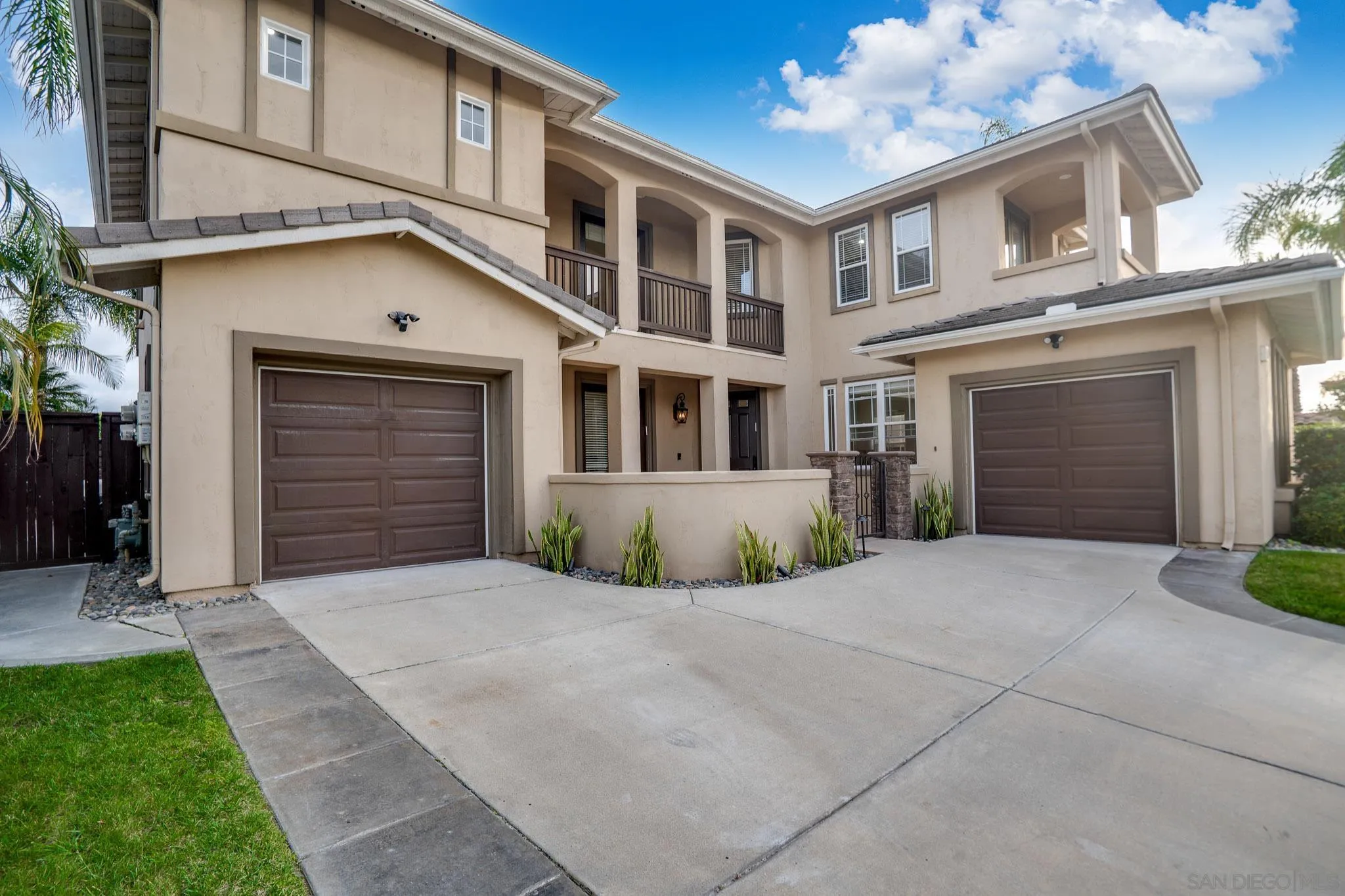 https://cdn.realtyfeed.com/cdn/127/260012304/0171da768ce0cccba4e3512ee8b7aaad.webp