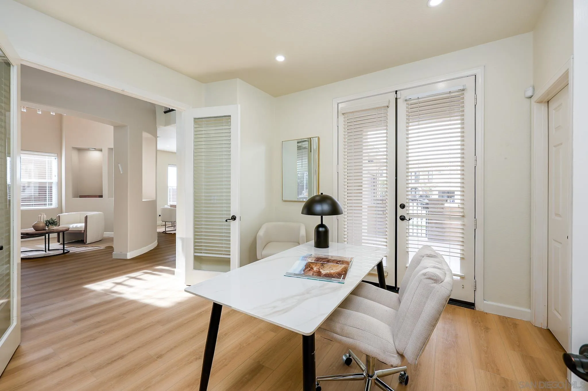 https://cdn.realtyfeed.com/cdn/127/260012304/224ea057ec5027b928b7b7d34cc2d6a5.webp