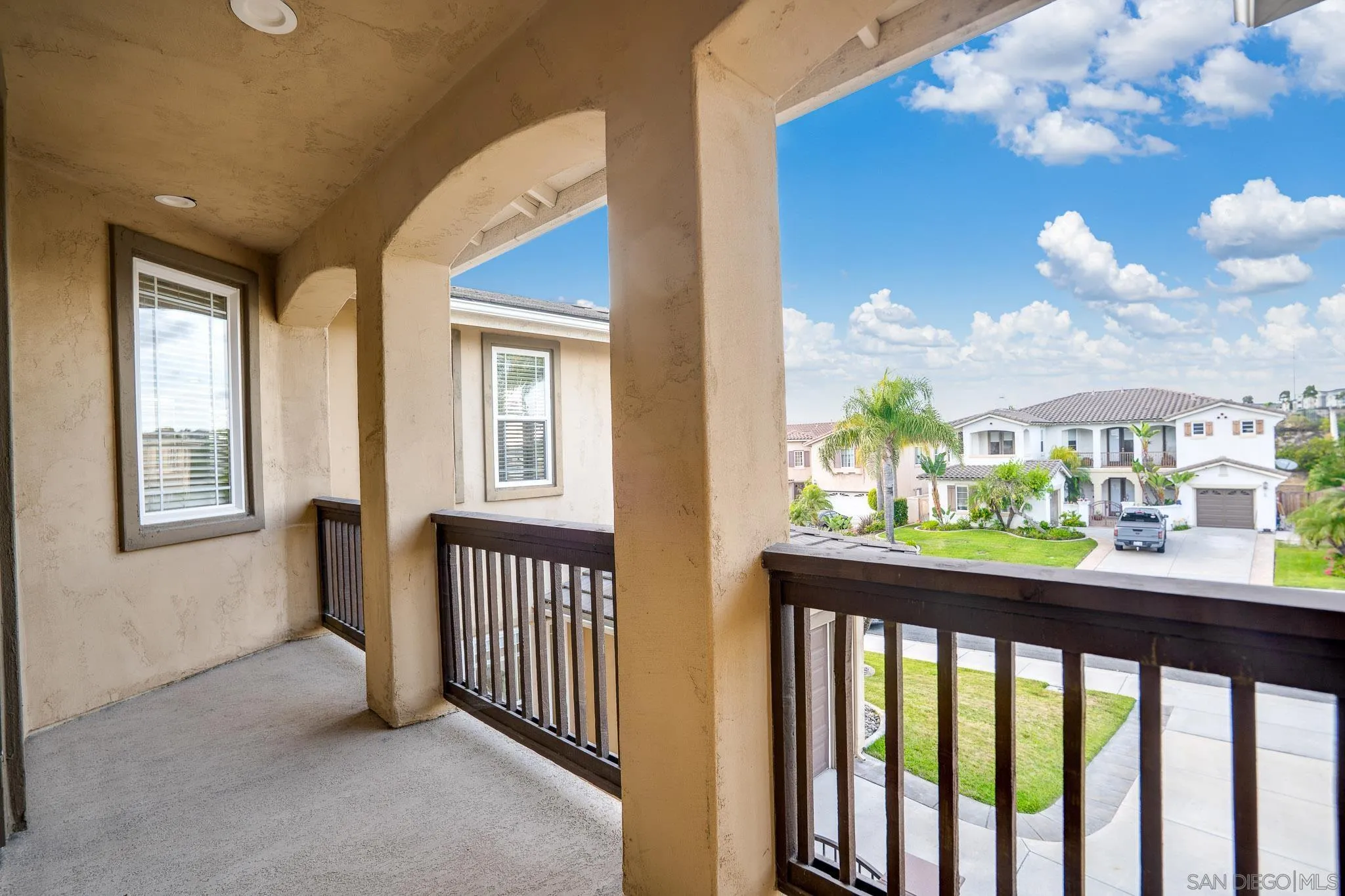 https://cdn.realtyfeed.com/cdn/127/260012304/2dfed7e161a8a1fc2f2ca1bd057eaace.webp